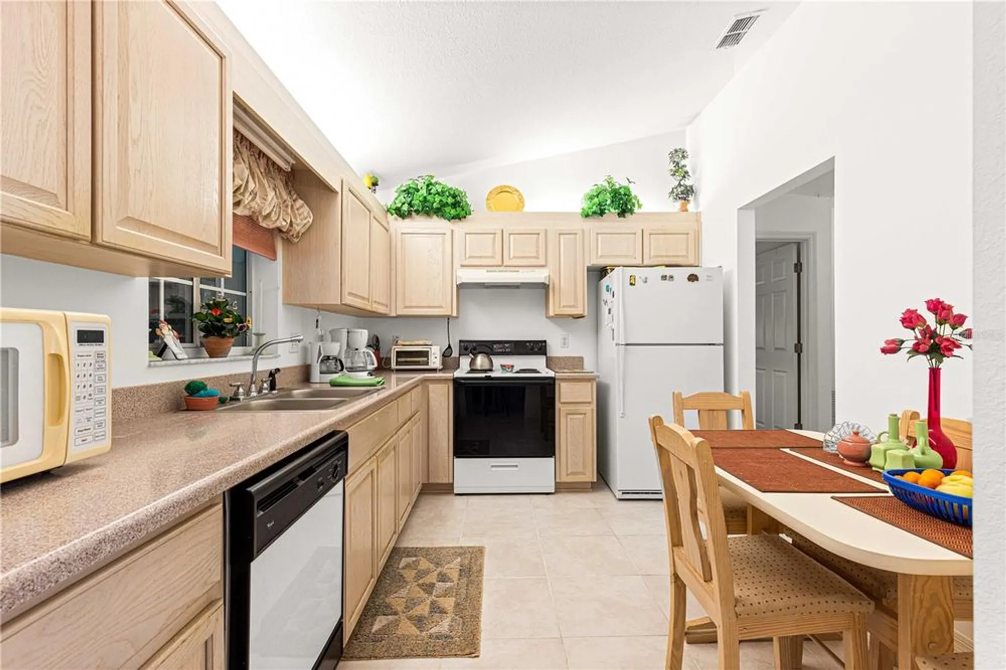 Property Slideshow image 15 of 39 | 15024 sw 112th cir, Dunnellon, FL, 34432