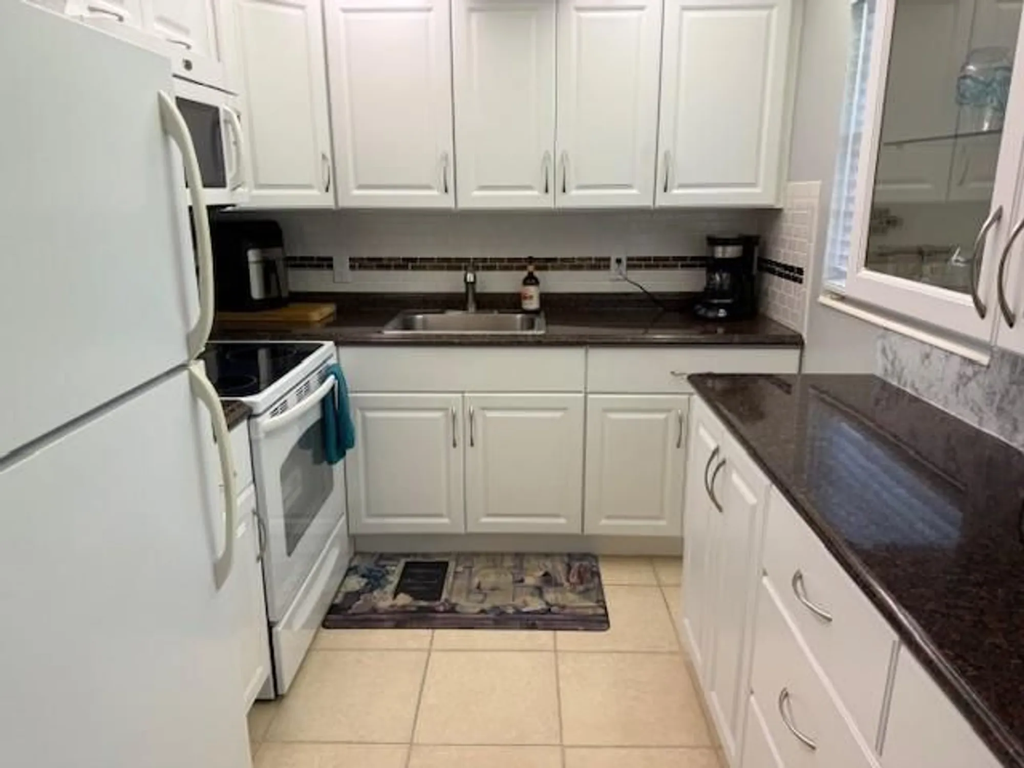 Property Slideshow image 11 of 27 | 8 tilford a # 8, Deerfield Beach, FL, 33442