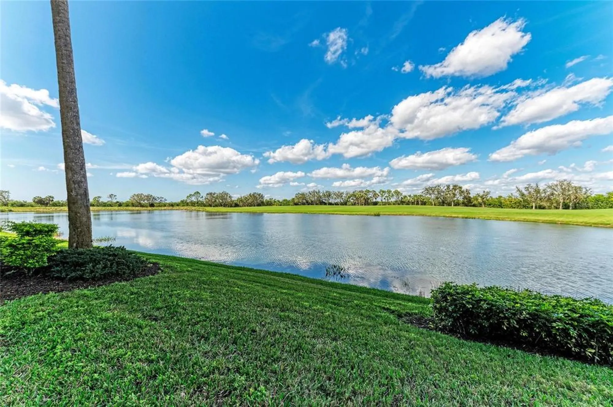 Property Slideshow image 32 of 83 | 7019 river hammock dr unit 104, Bradenton, FL, 34212