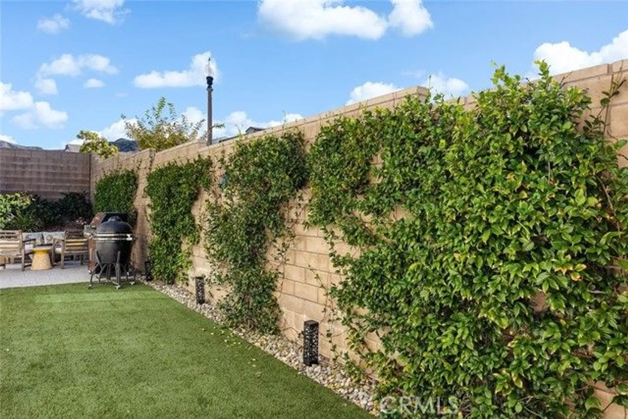 Property Slideshow image 30 of 43 | 25102 citron ln, Canyon Country, CA, 91387