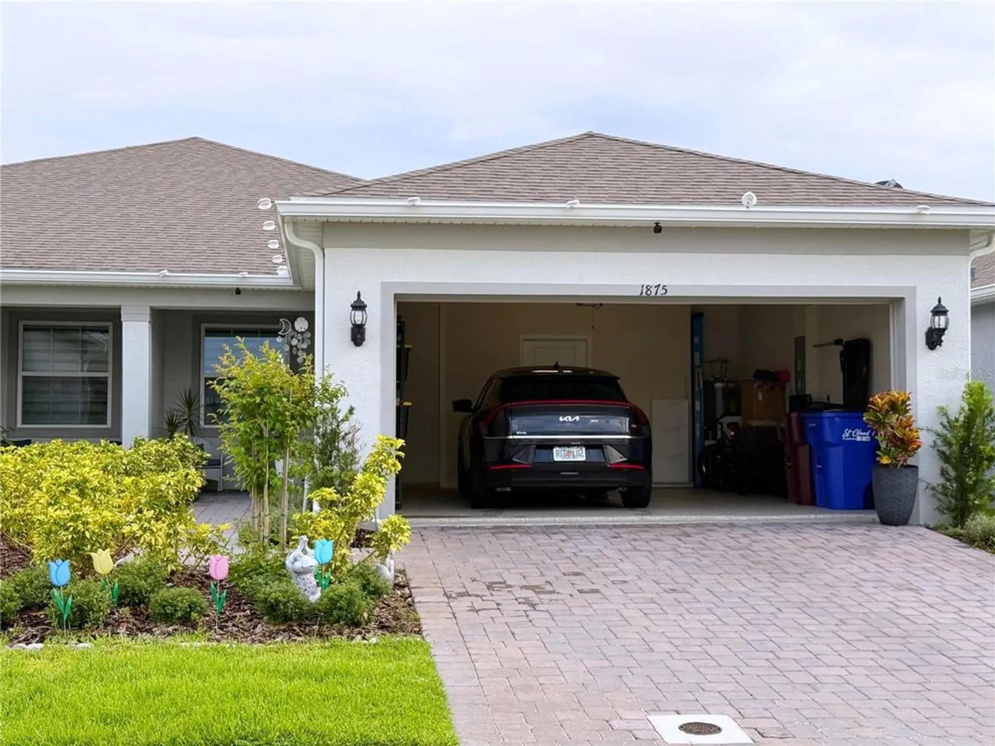 Property Slideshow image 4 of 35 | 1875 spring shower cir, Kissimmee, FL, 34744