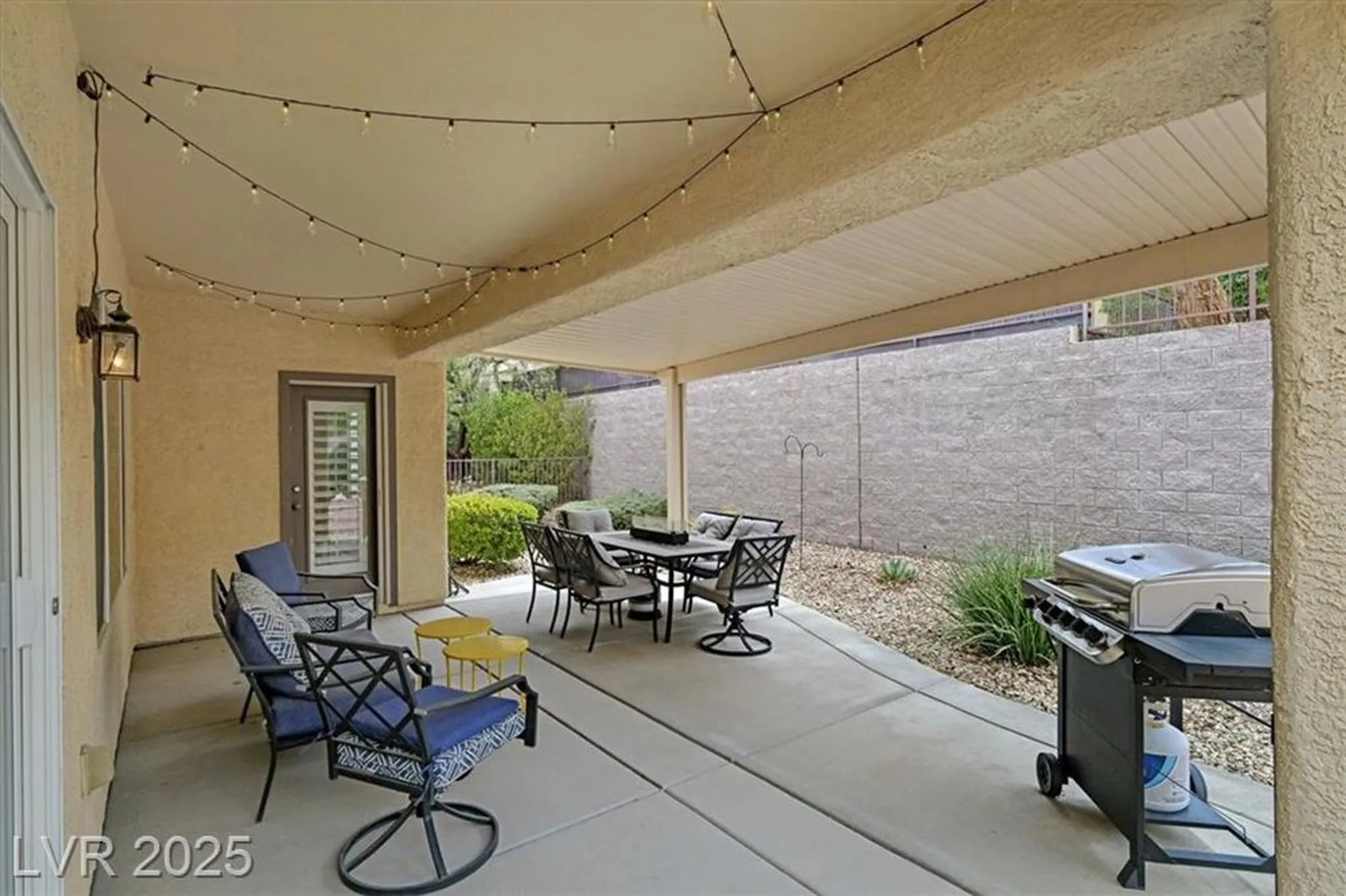 Property Slideshow image 28 of 43 | 2208 sawtooth mountain dr, Henderson, NV, 89044