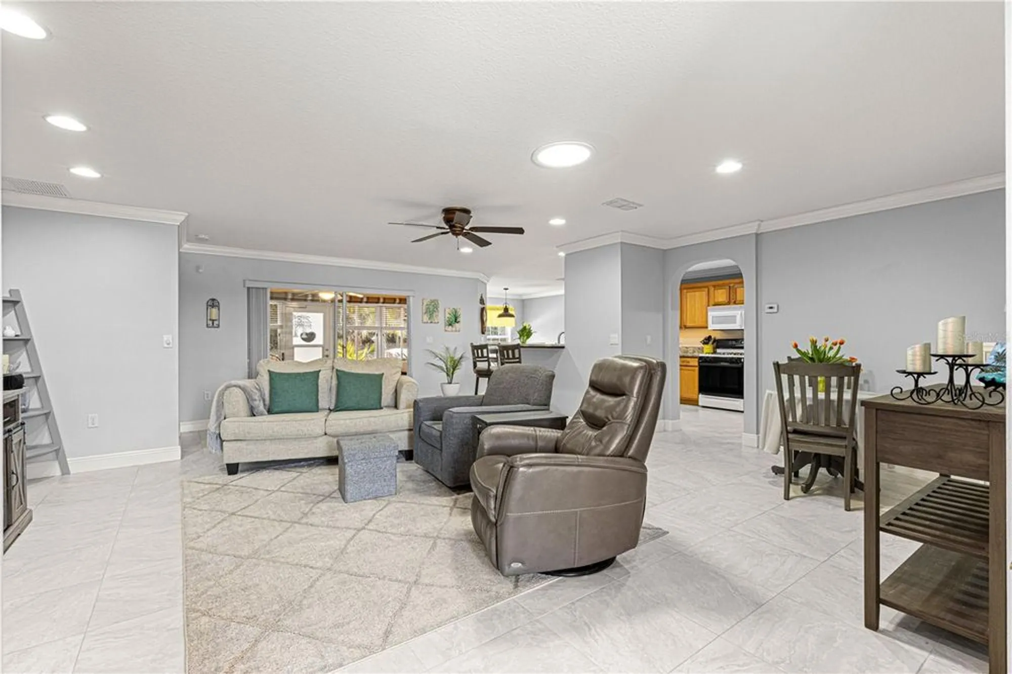 Property Slideshow image 8 of 52 | 8125 sw 81st loop, Ocala, FL, 34476