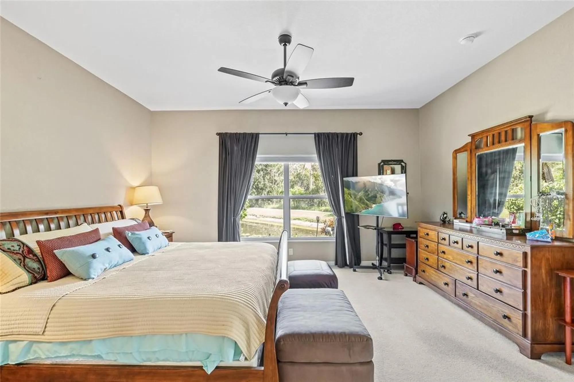 Property Slideshow image 17 of 35 | 5337 hogan ln, Winter Haven, FL, 33884