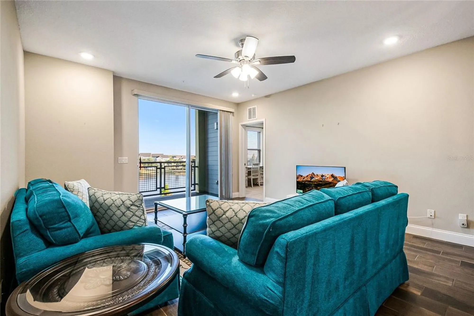 Property Slideshow image 23 of 55 | 7573 laureate blvd unit 1305, Orlando, FL, 32827
