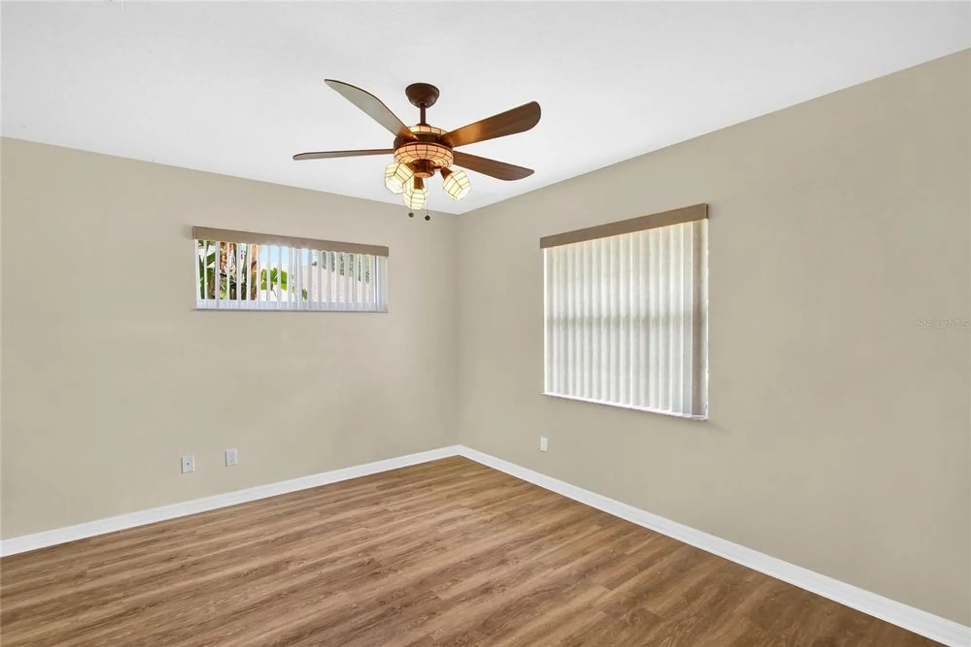 Property Slideshow image 27 of 59 | 5351 aurora dr, Leesburg, FL, 34748