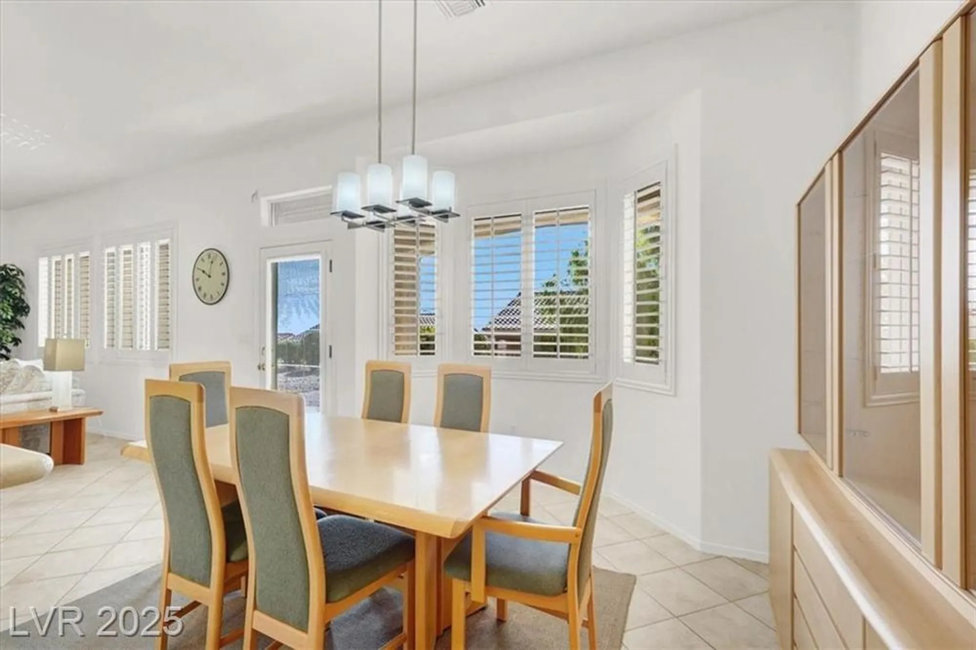 Property Slideshow image 15 of 41 | 10713 brinkwood ave, Las Vegas, NV, 89134