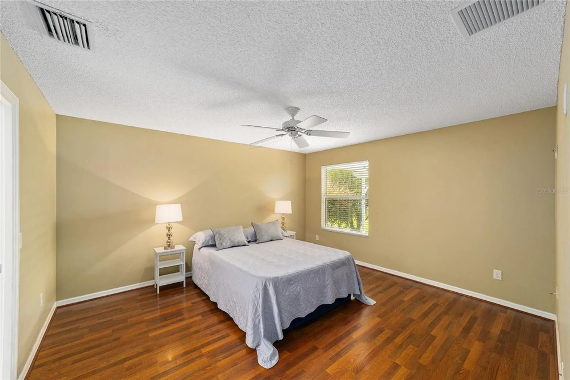 Property Slideshow image 16 of 34 | 290 jefferson ln, The Villages, FL, 32162