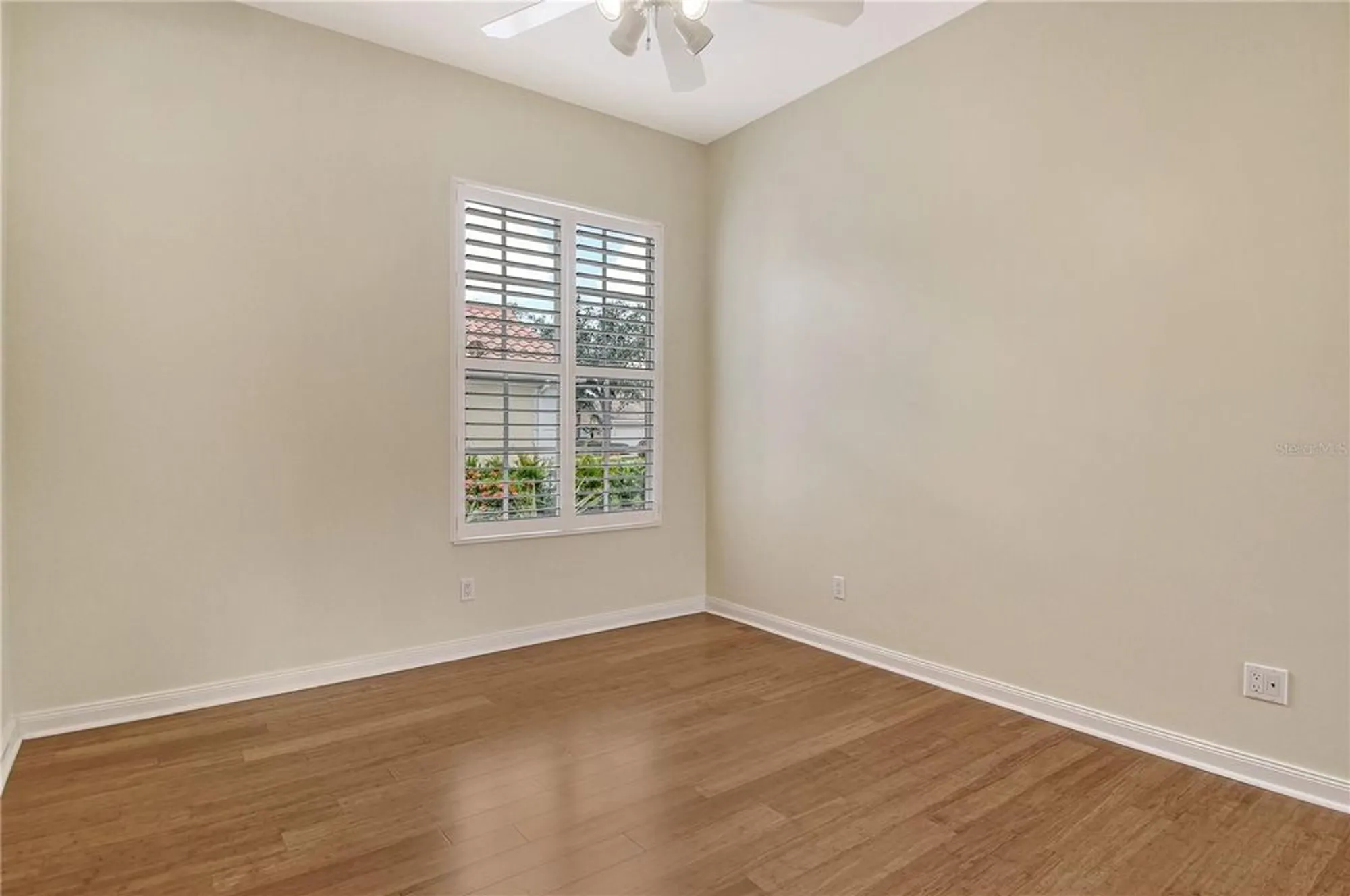 Property Slideshow image 27 of 70 | 5562 octonia pl, Sarasota, FL, 34238