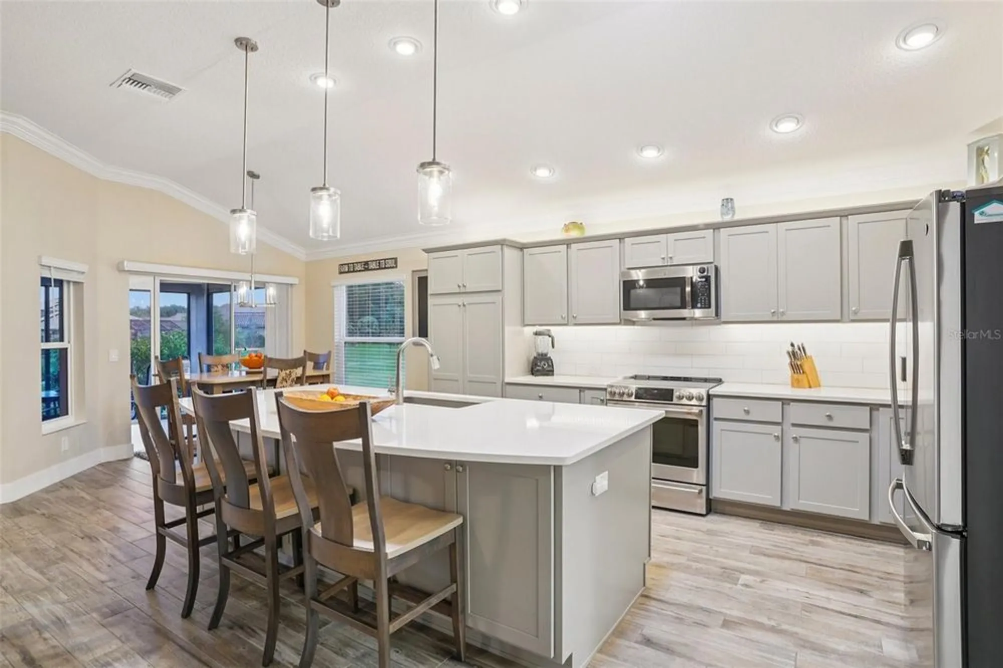 Property Slideshow image 13 of 40 | 904 maynard path, The Villages, FL, 32163