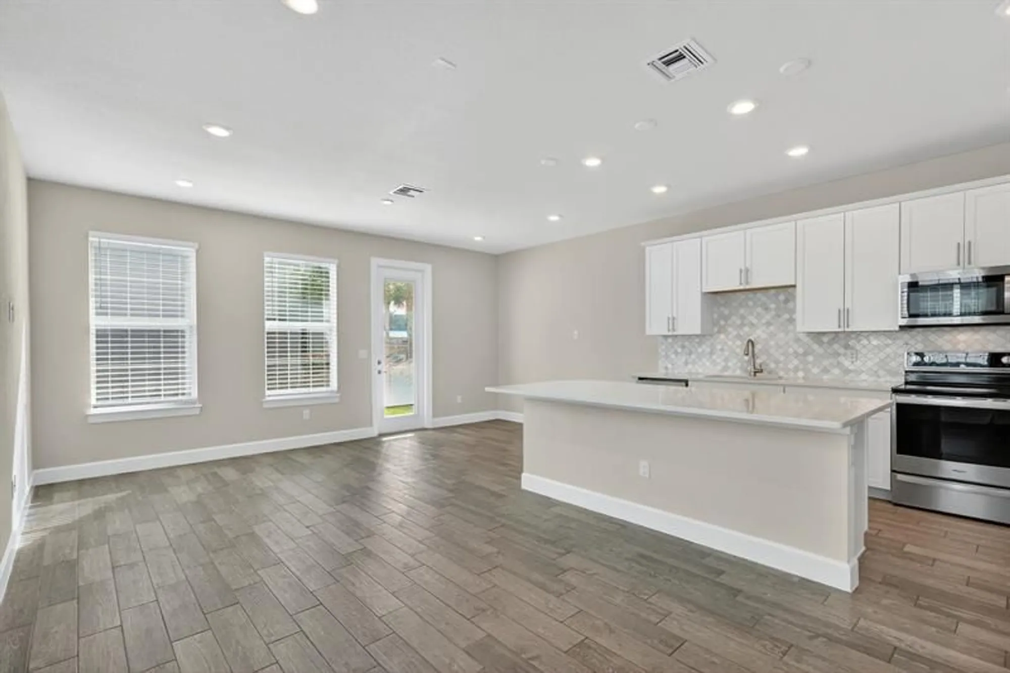 Property Slideshow image 6 of 35 | 1860 se tarni way, Stuart, FL, 34996