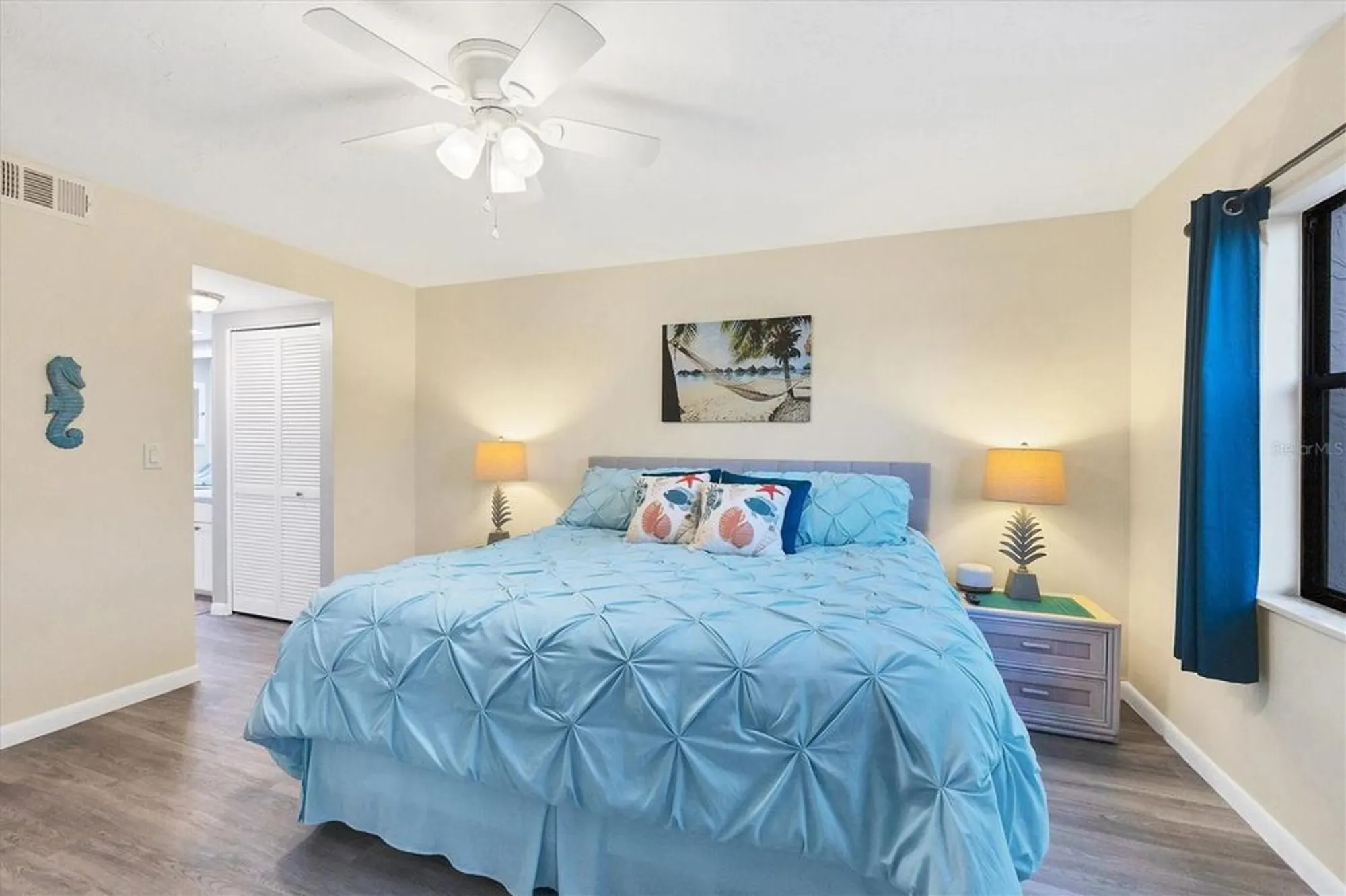 Property Slideshow image 15 of 33 | 1100 capri isles blvd apt 317, Venice, FL, 34292