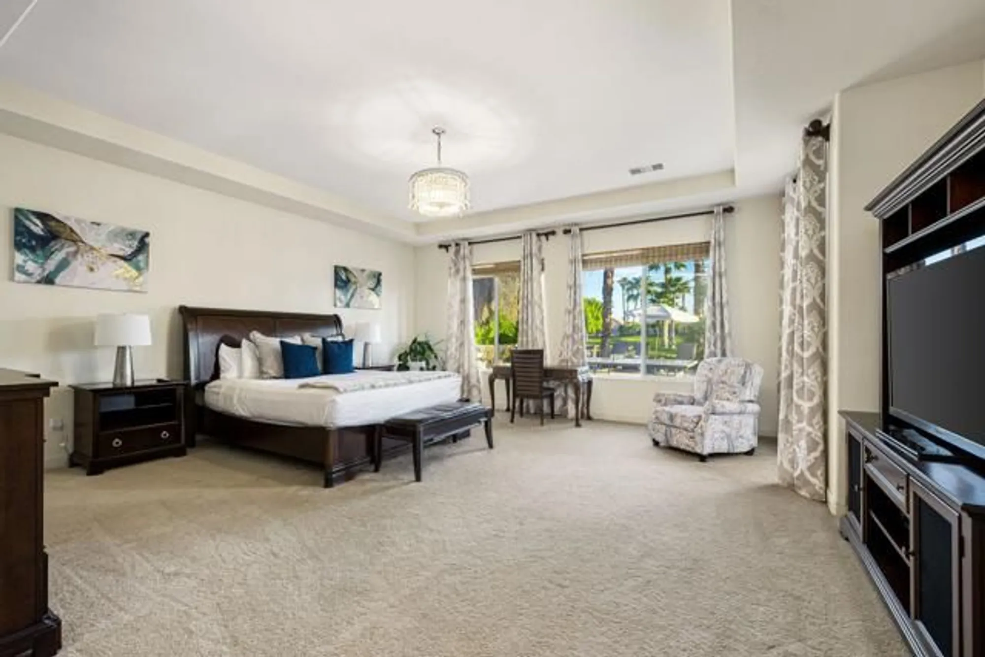 Property Slideshow image 4 of 36 | 81390 golf view dr, La Quinta, CA, 92253