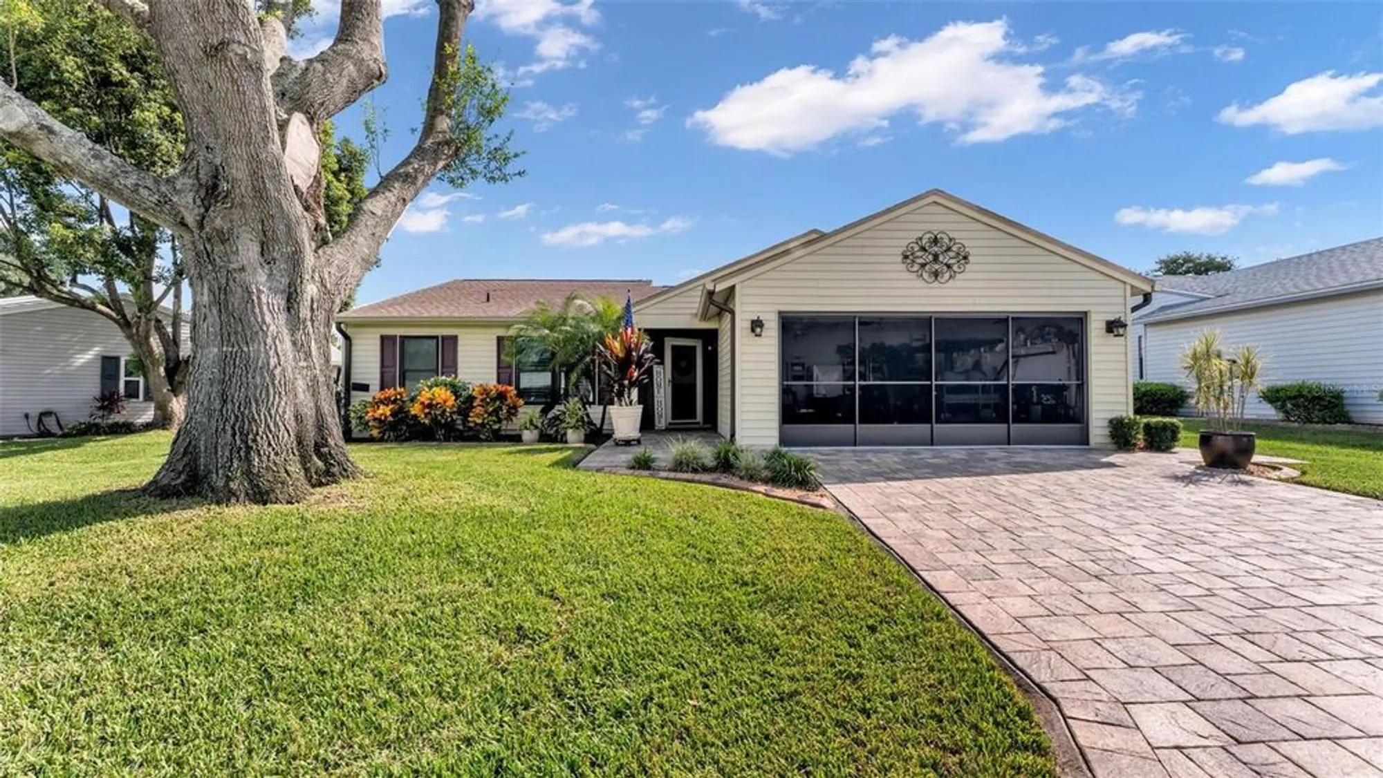 Property Slideshow image 1 of 81 | 6096 kittiwake dr, Lakeland, FL, 33809