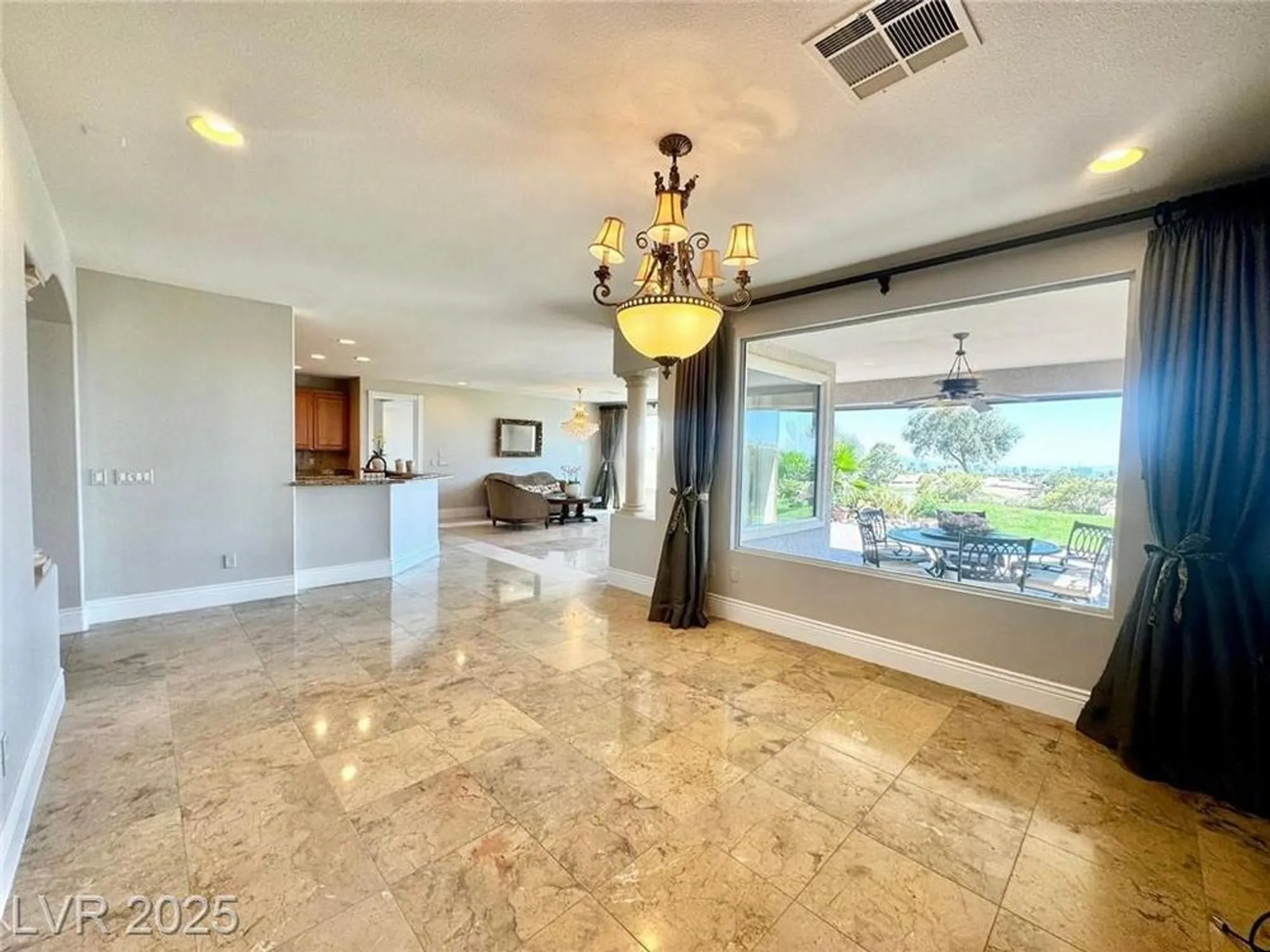 Property Slideshow image 9 of 47 | 4596 bersaglio st, Las Vegas, NV, 89135