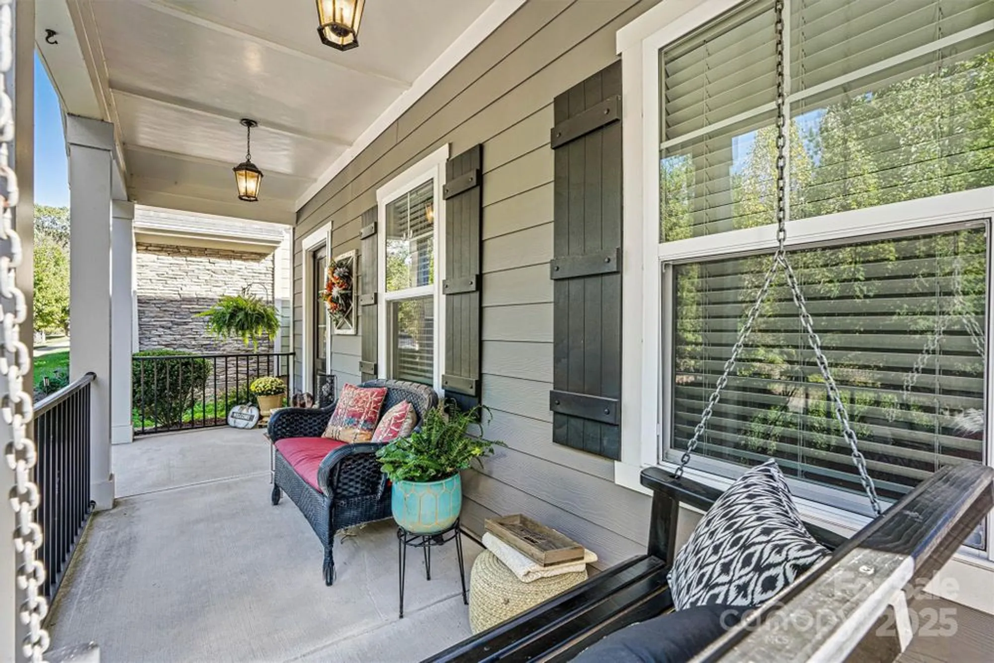 Property Slideshow image 5 of 35 | 7520 fairway villa cir, Denver, NC, 28037