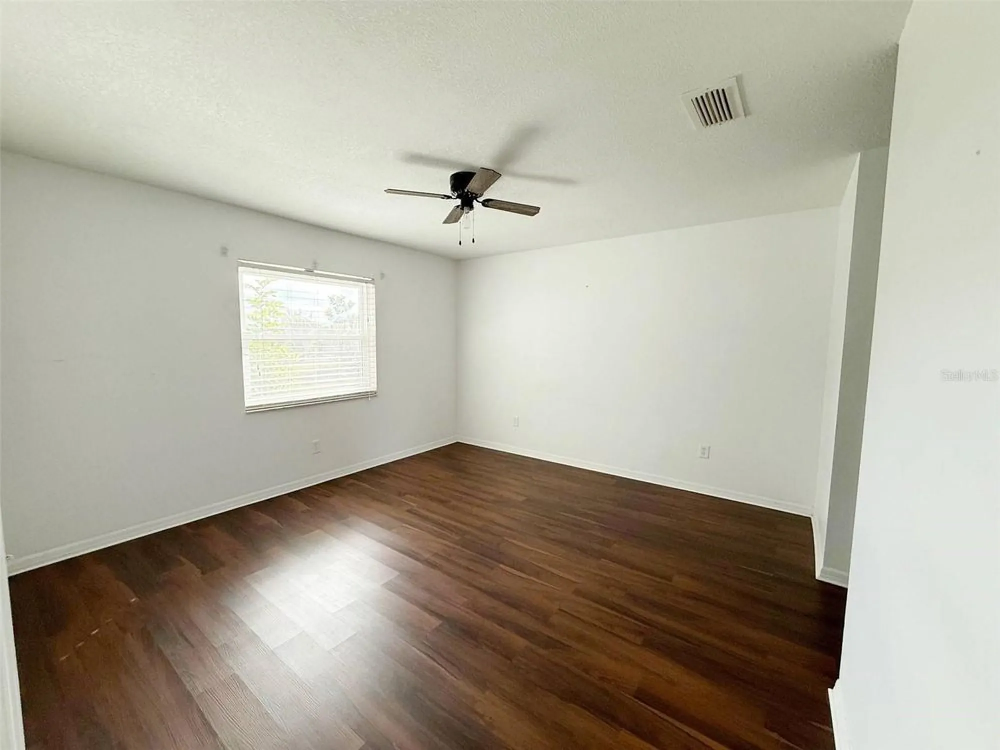 Property Slideshow image 5 of 17 | 1618 bentwood dr, Sun City Center, FL, 33573