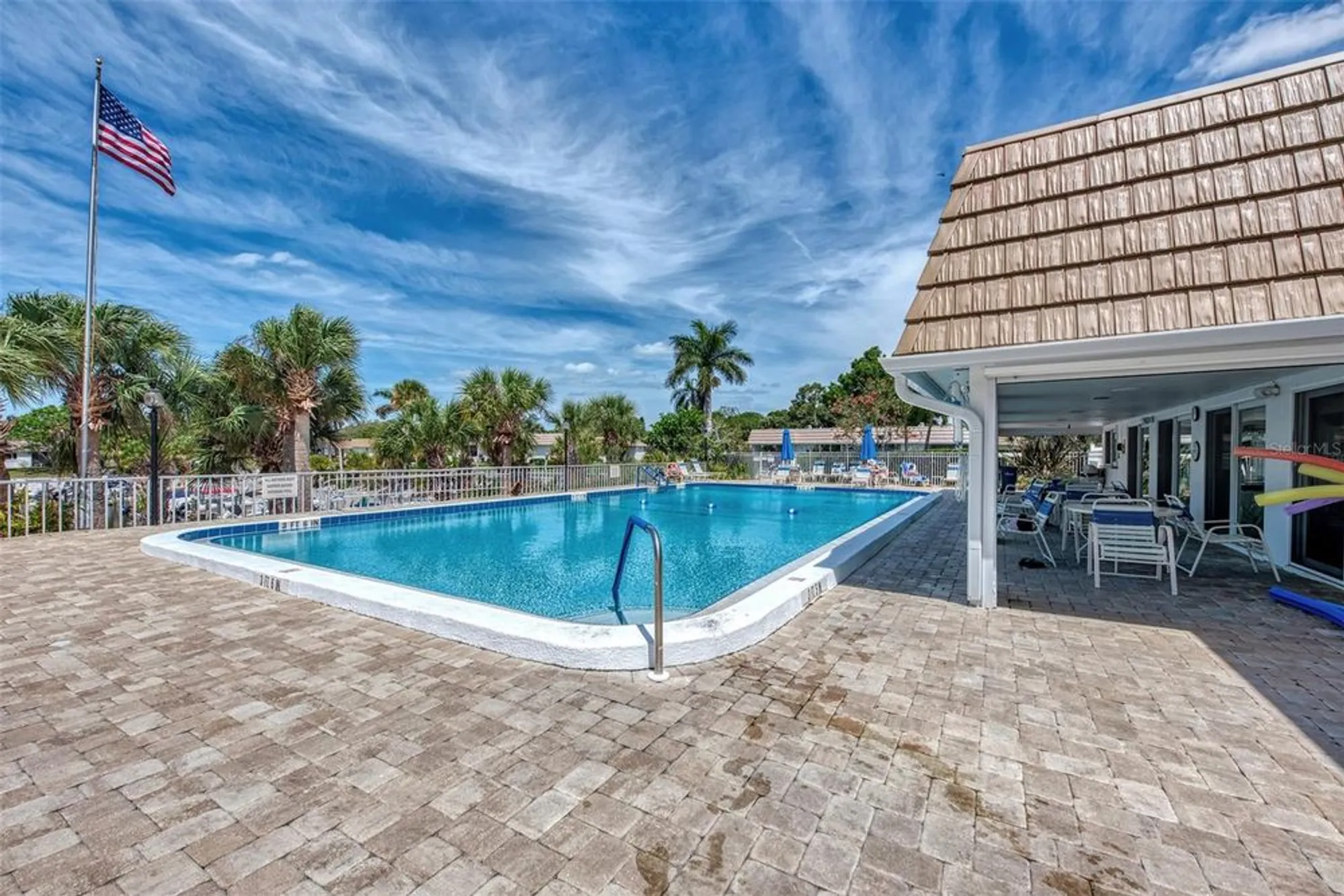 Property Slideshow image 38 of 47 | 2505 riverbluff pkwy # v196, Sarasota, FL, 34231
