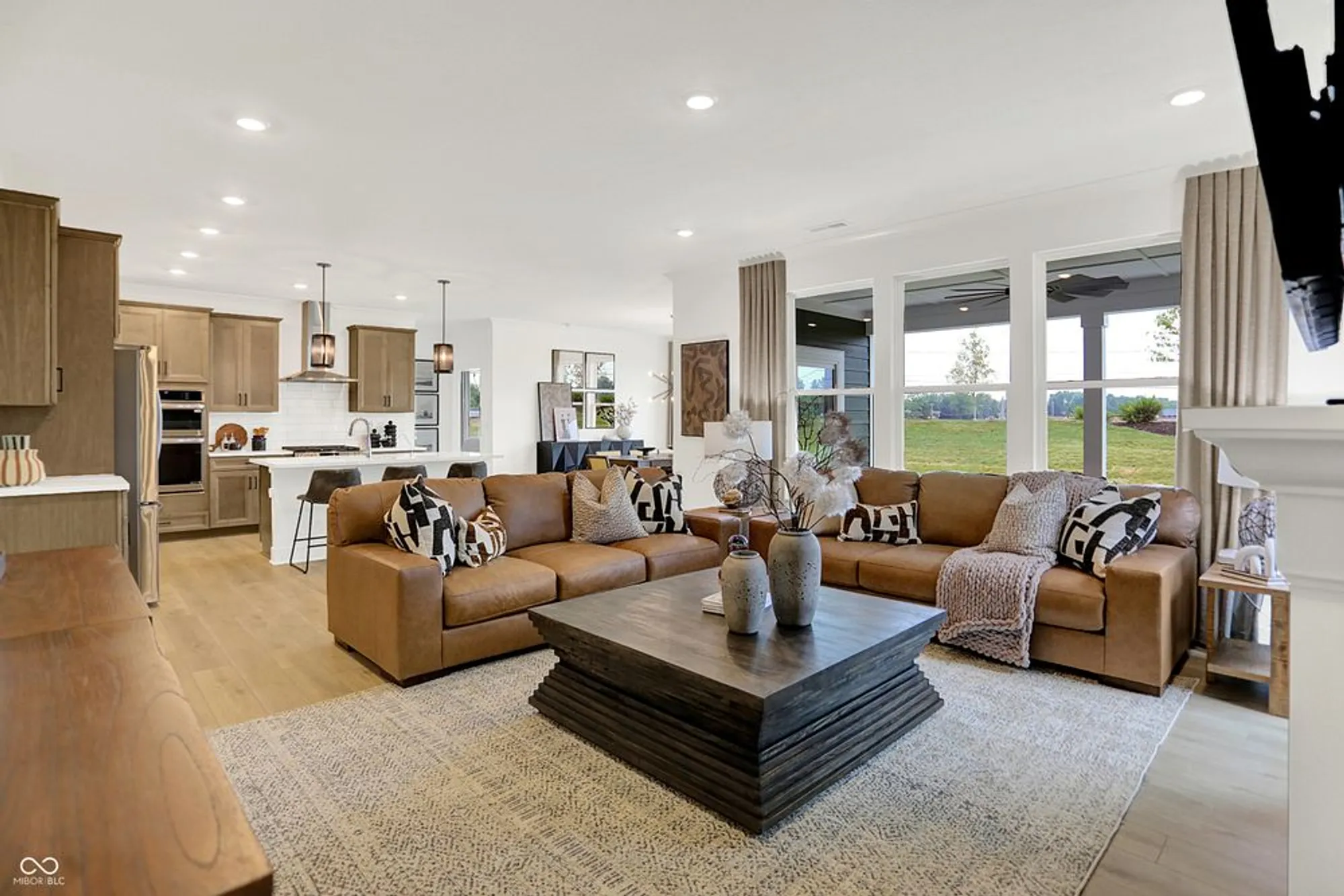 Property Slideshow image 6 of 29 | 5076 foxley park ln, Avon, IN, 46123