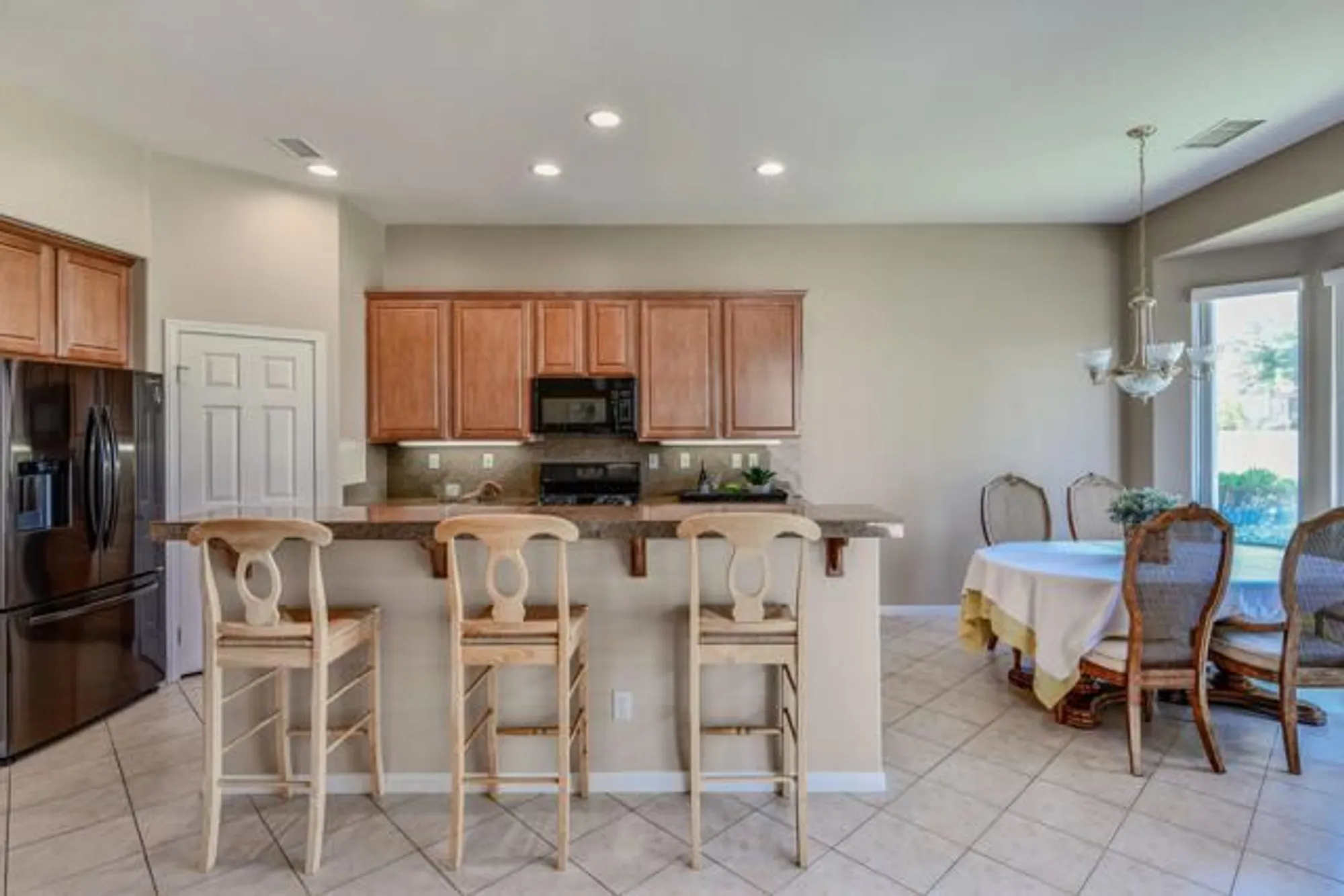 Property Slideshow image 10 of 29 | 80538 knightswood rd, Indio, CA, 92201