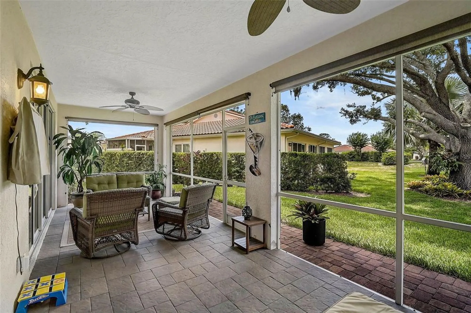 Property Slideshow image 35 of 49 | 7341 golf pointe cir, Sarasota, FL, 34243