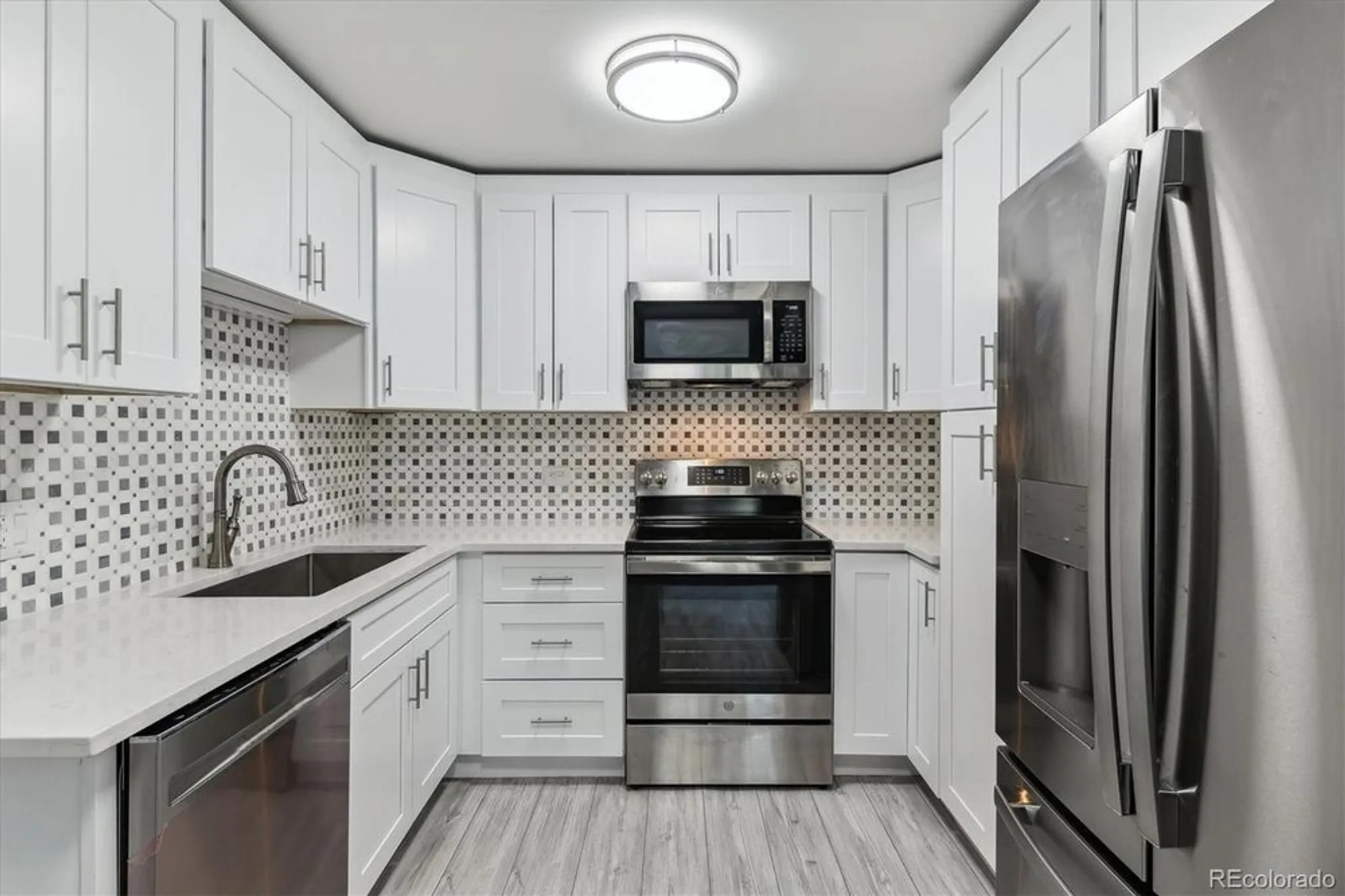 Property Slideshow image 7 of 38 | 695 s alton way 5a, Denver, CO, 80247
