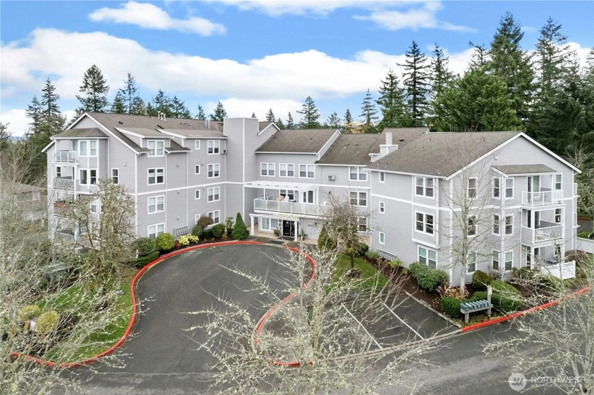 Property Slideshow image 1 of 31 | 22535 se highland cir 206, Issaquah, WA, 98029