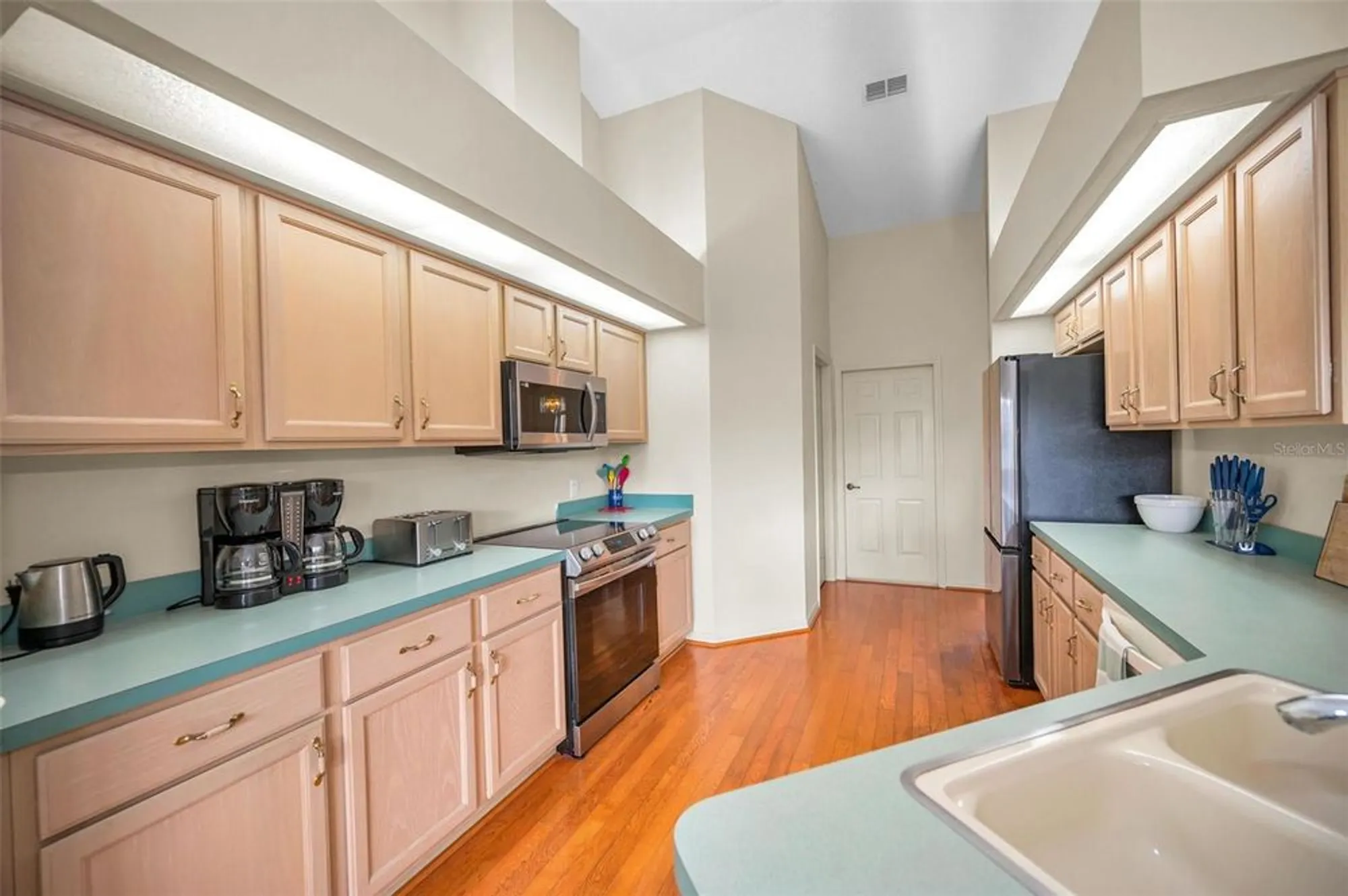Property Slideshow image 11 of 60 | 6606 garden palm ct, New Port Richey, FL, 34655