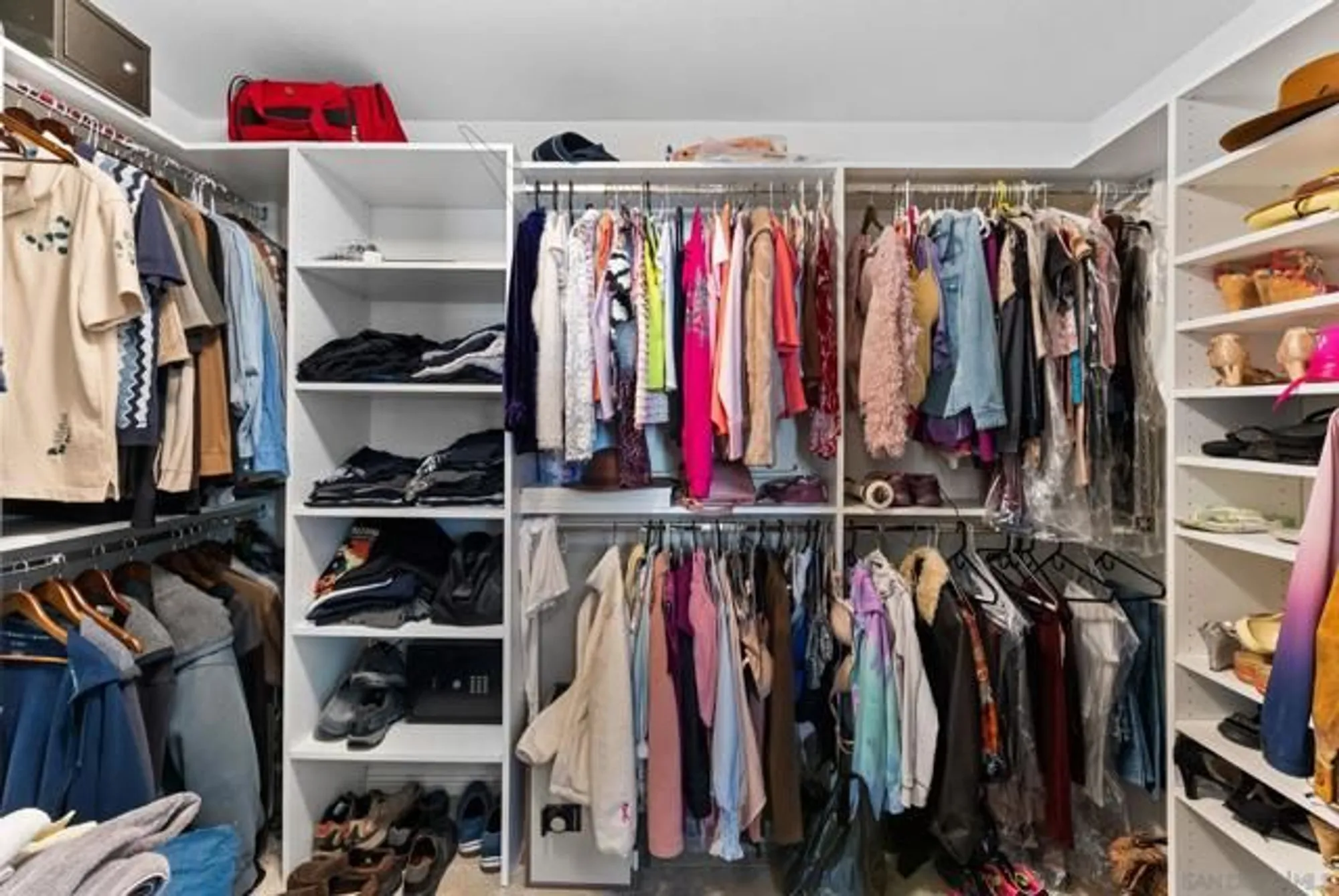 Property Slideshow image 21 of 49 | 40222 colony dr, Murrieta, CA, 92562