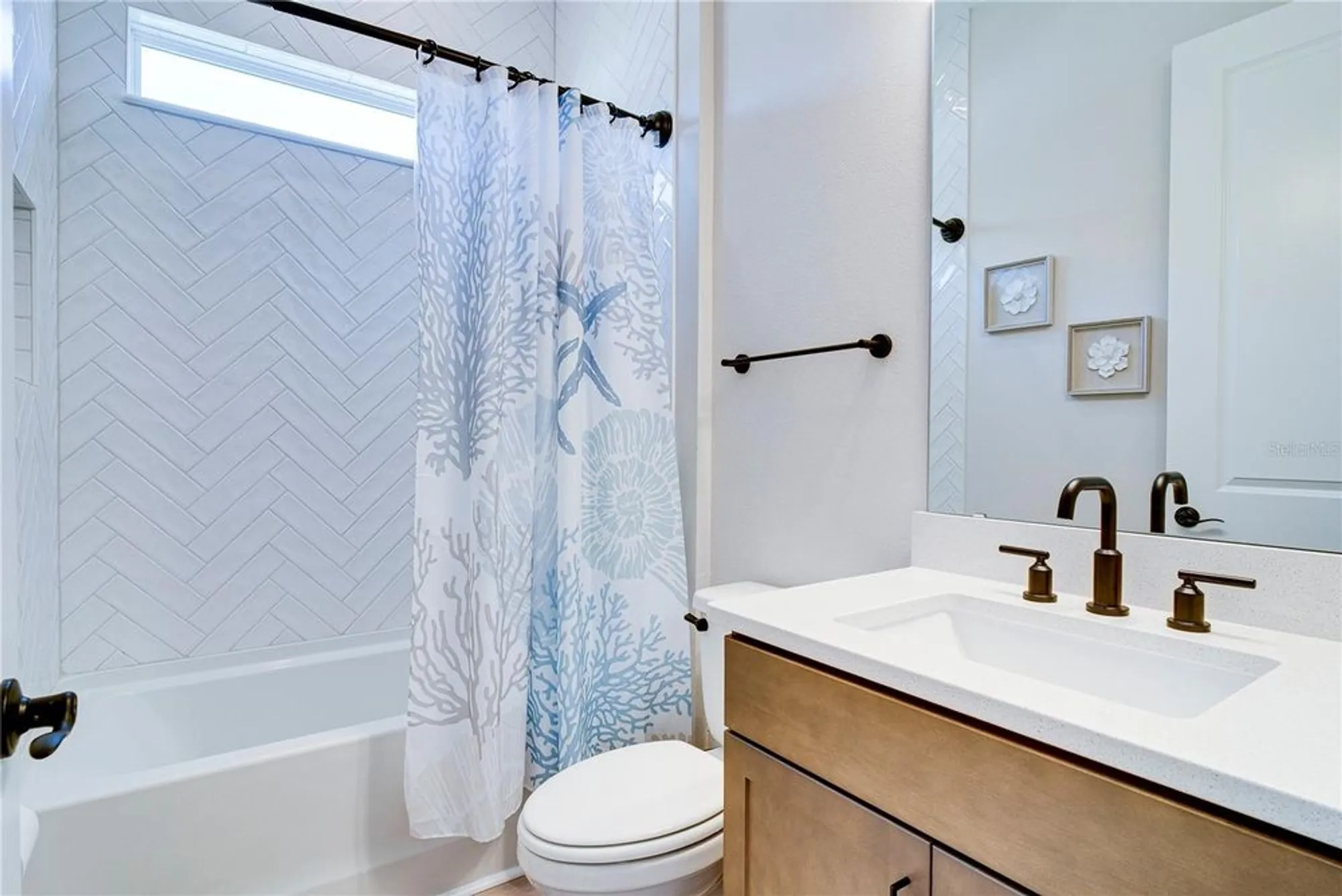 Property Slideshow image 13 of 32 | 2111 limestone trl # 504, Kissimmee, FL, 34747