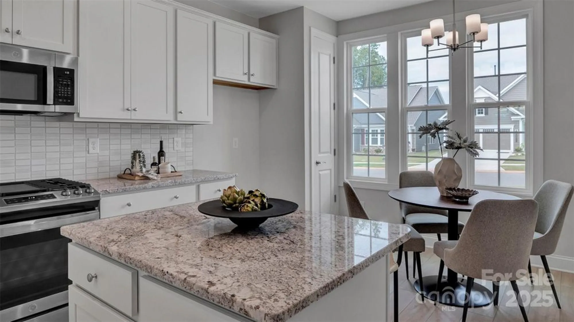 Property Slideshow image 4 of 25 | 4424 moxie way, Charlotte, NC, 28215