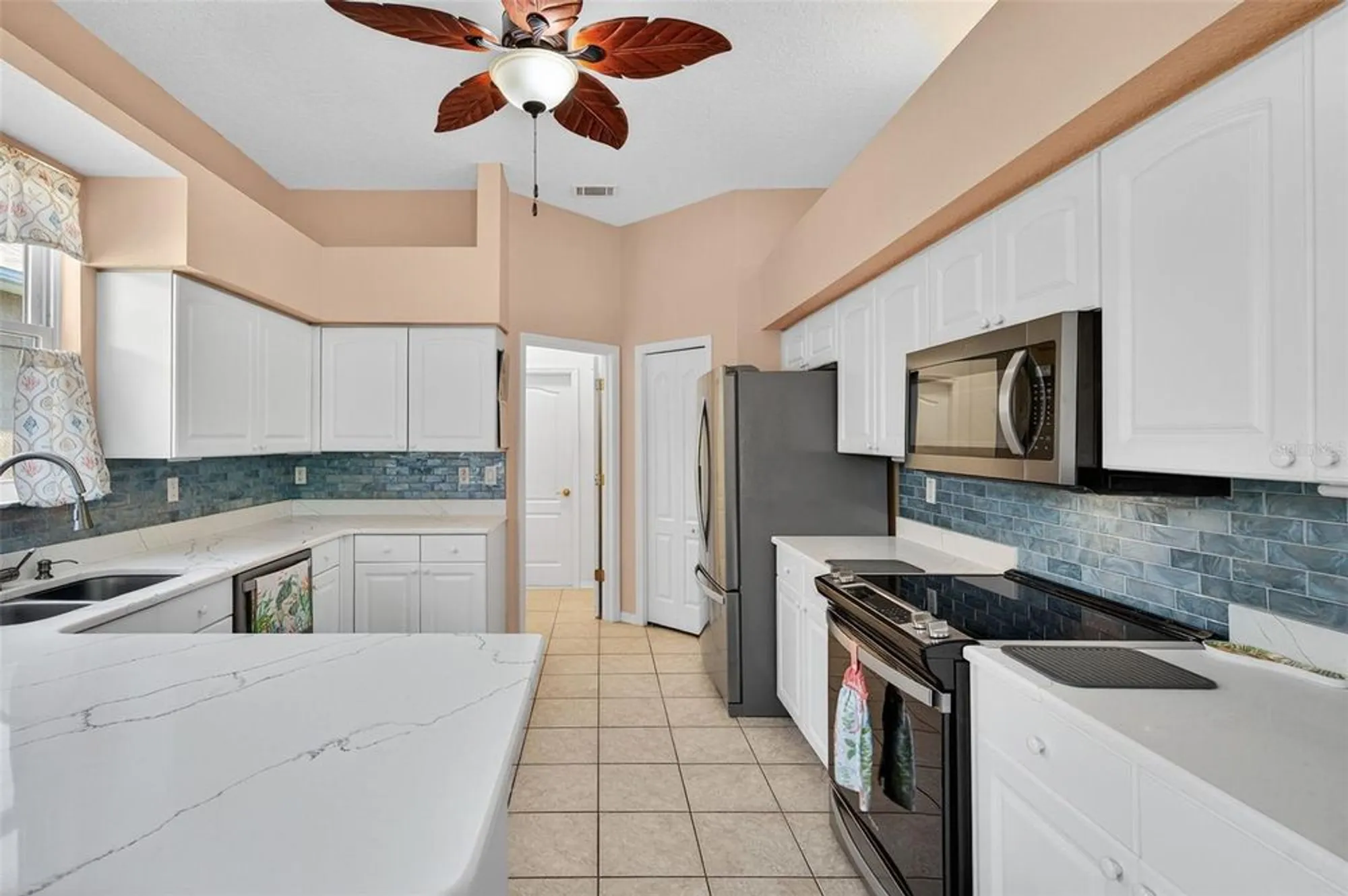 Property Slideshow image 36 of 71 | 11501 bloomington ct, New Port Richey, FL, 34654