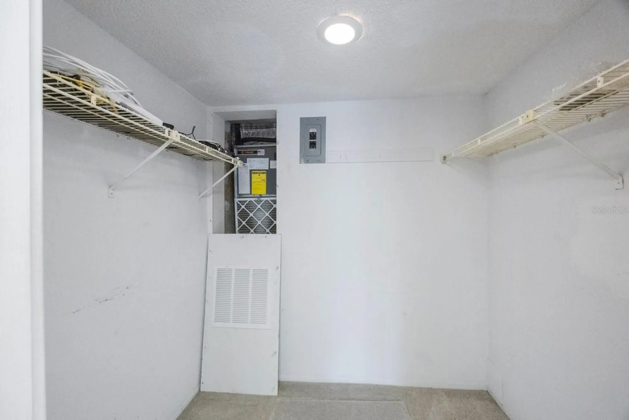 Property Slideshow image 24 of 39 | 4155 heron way # e-301, Bradenton, FL, 34205