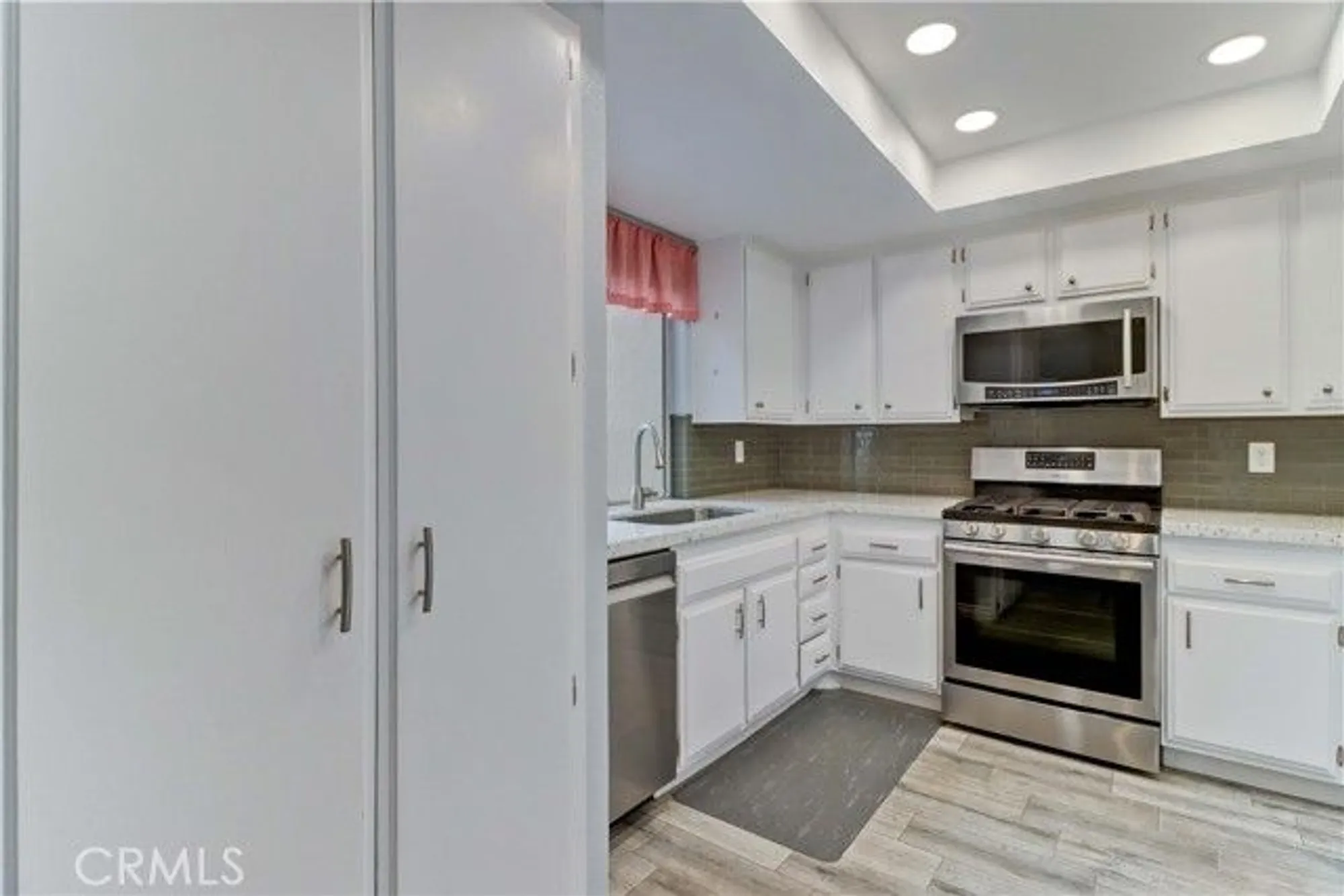 Property Slideshow image 5 of 63 | 8566 sierra cir 911-c, Huntington Beach, CA, 92646