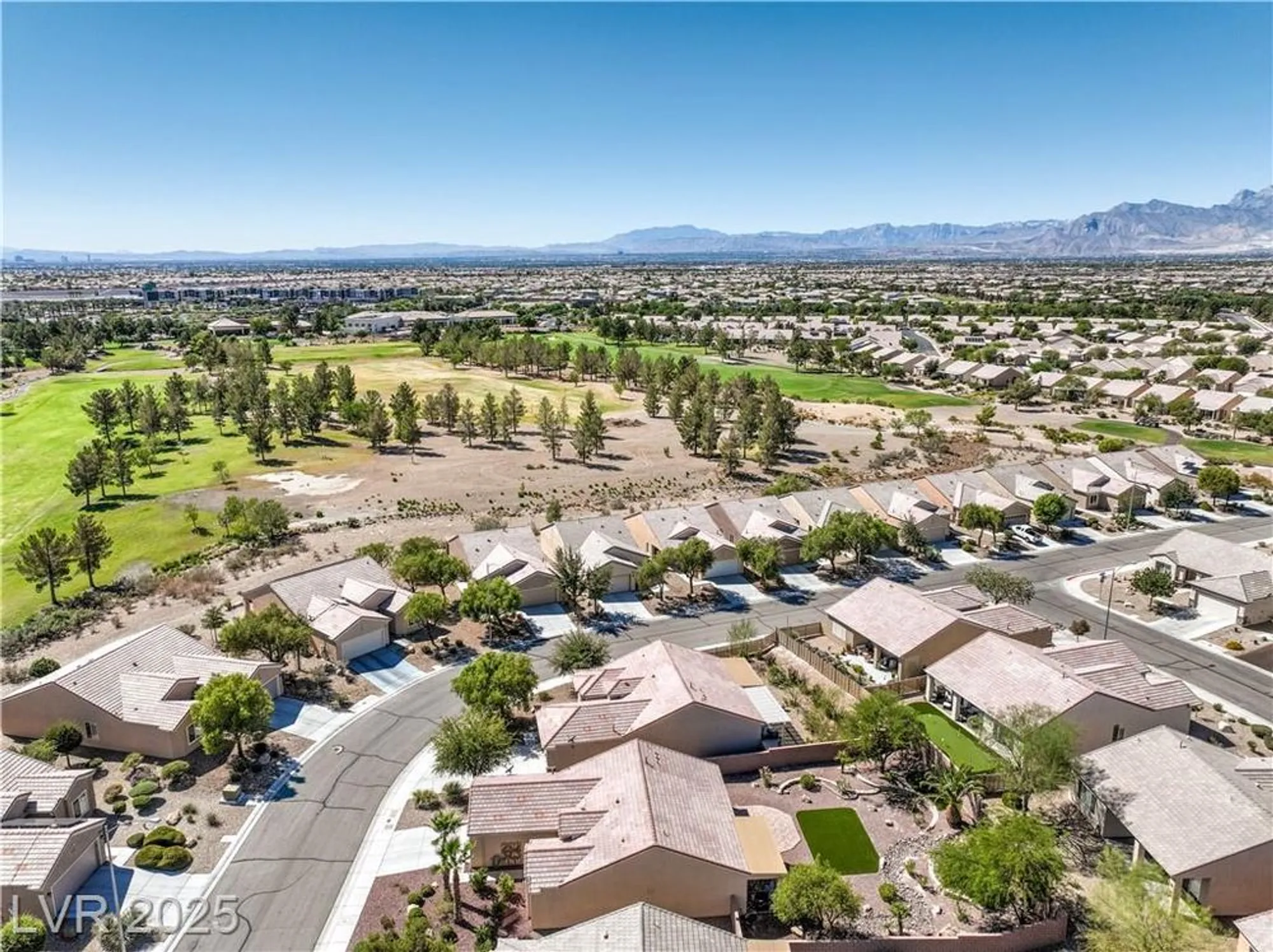 Property Slideshow image 30 of 44 | 7617 fieldfare dr, North Las Vegas, NV, 89084