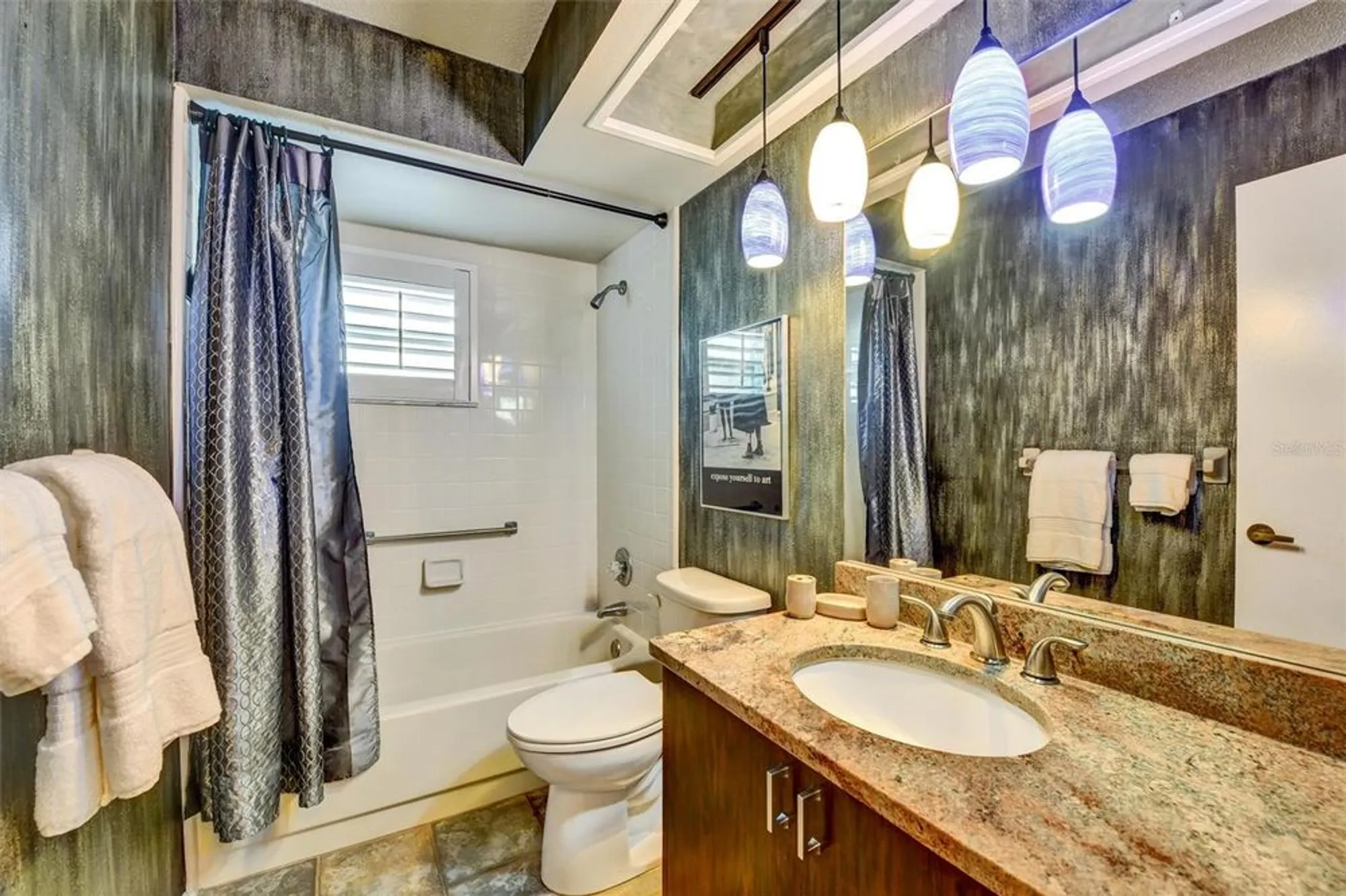 Property Slideshow image 24 of 63 | 4610 sandpointe dr, New Port Richey, FL, 34655