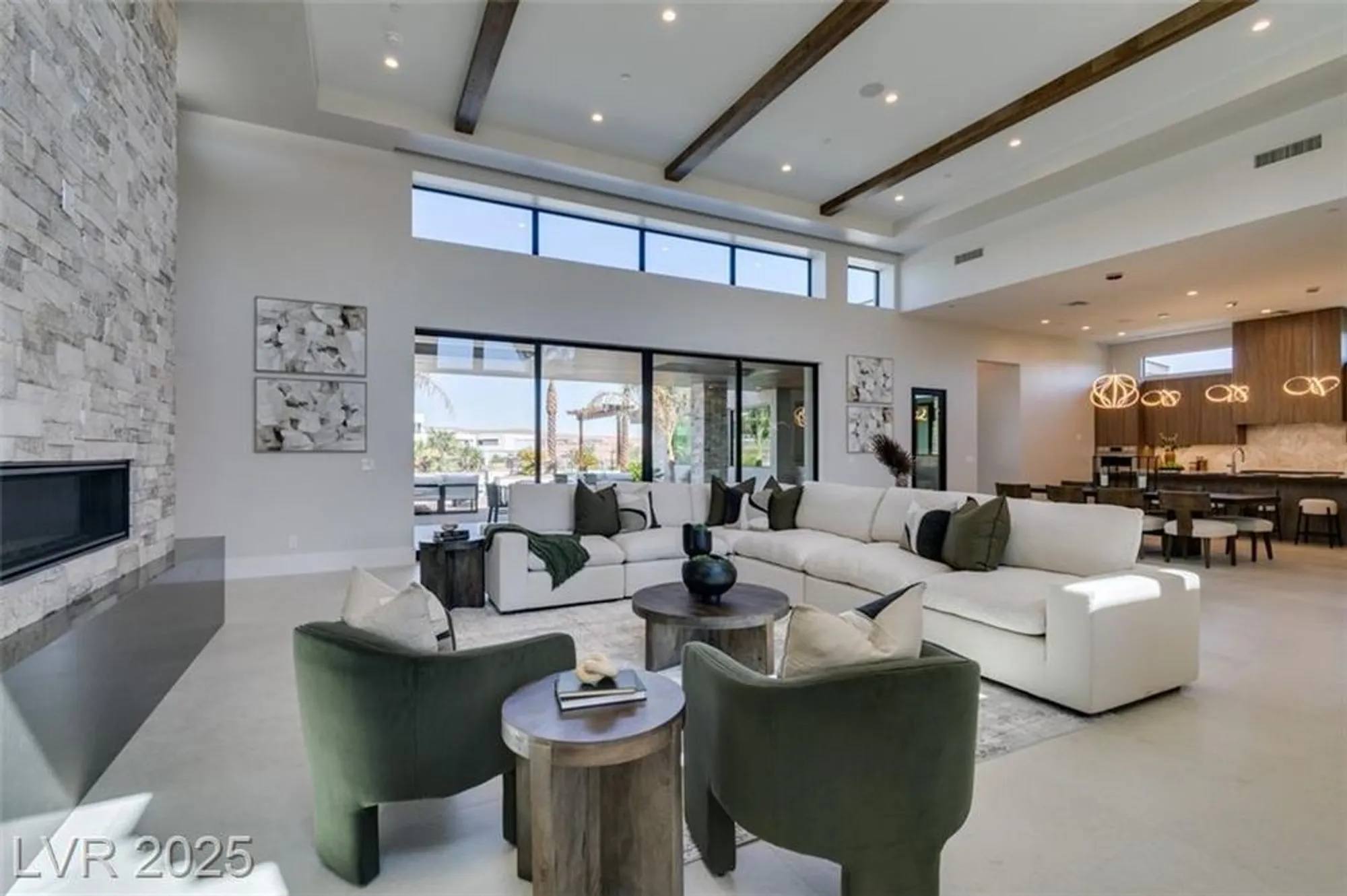 Property Slideshow image 9 of 48 | 40 reflection shores ln, Henderson, NV, 89011