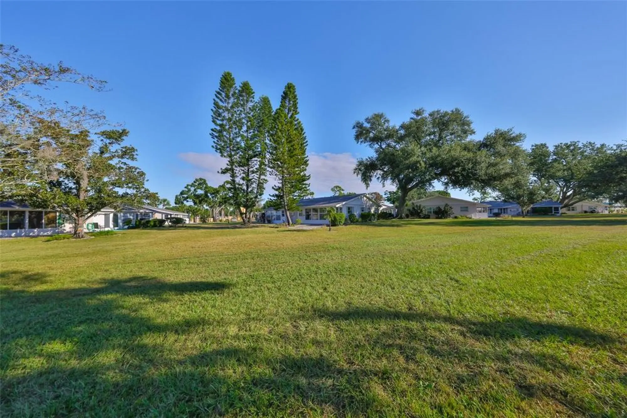 Property Slideshow image 31 of 51 | 2202 clubhouse dr 180, Sun City Center, FL, 33573