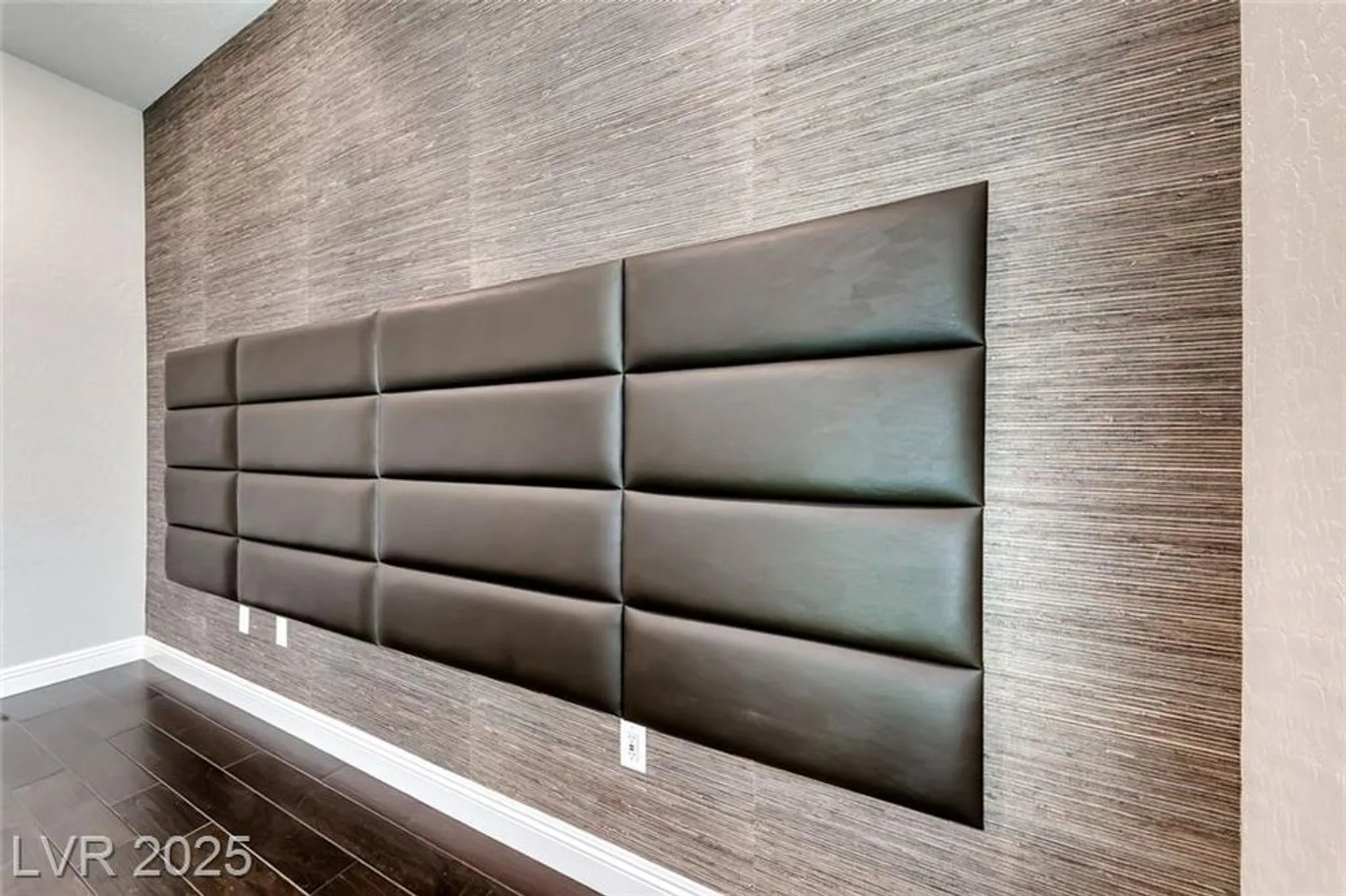 Property Slideshow image 29 of 72 | 125 mirage view dr, Henderson, NV, 89011