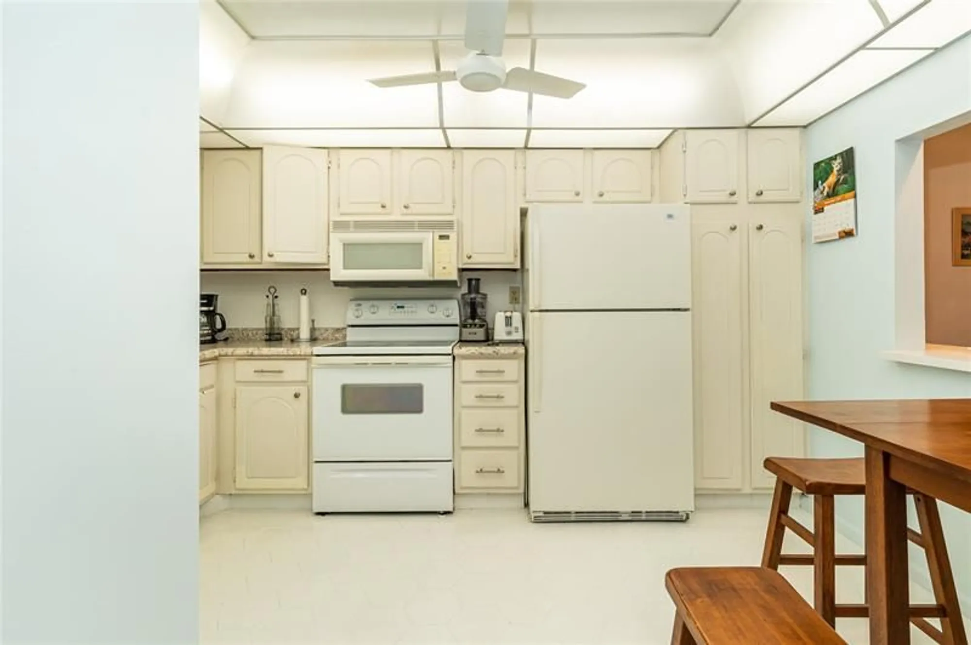 Property Slideshow image 10 of 56 | 9611 n hollybrook lake dr 107, Pembroke Pines, FL, 33025