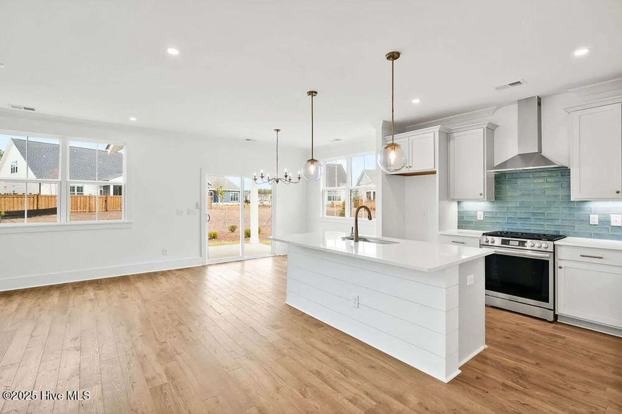 Property Slideshow image 4 of 33 | 201 longhill dr, Wilmington, NC, 28412