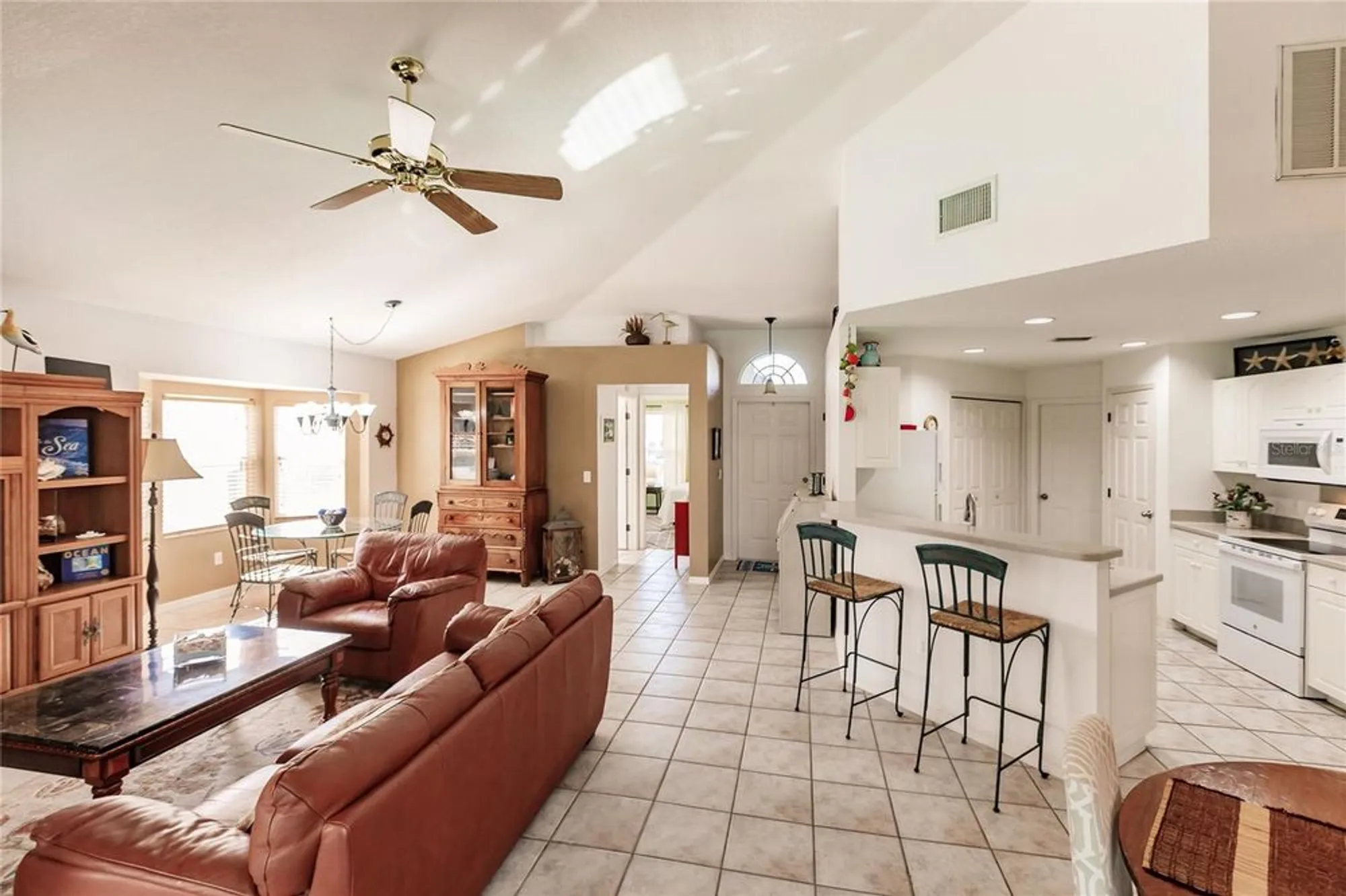 Property Slideshow image 6 of 46 | 405 islamorada blvd, Punta Gorda, FL, 33955