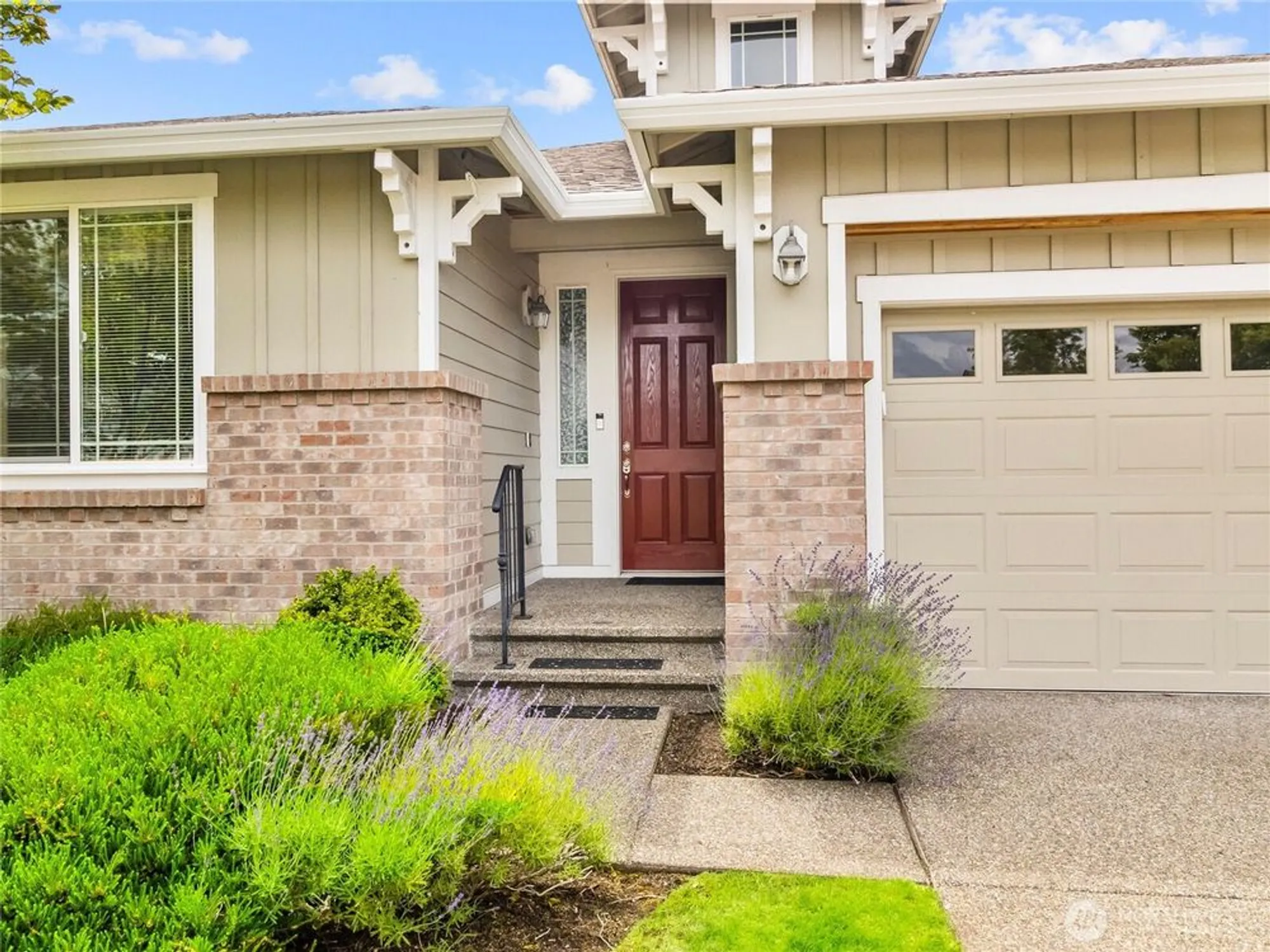 Property Slideshow image 4 of 40 | 4989 spokane st, Lacey, WA, 98516