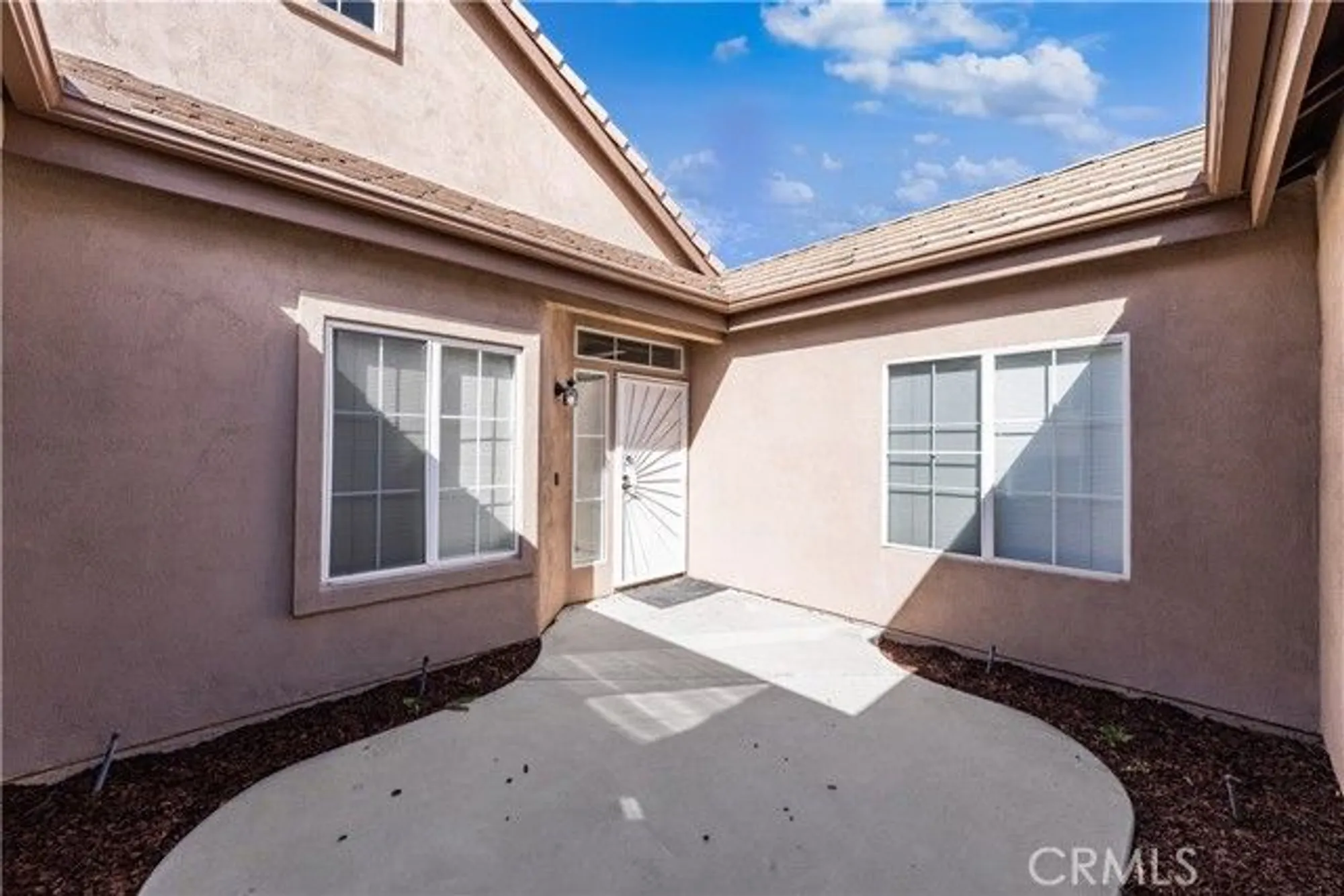 Property Slideshow image 5 of 60 | 19598 rolling green dr, Apple Valley, CA, 92308