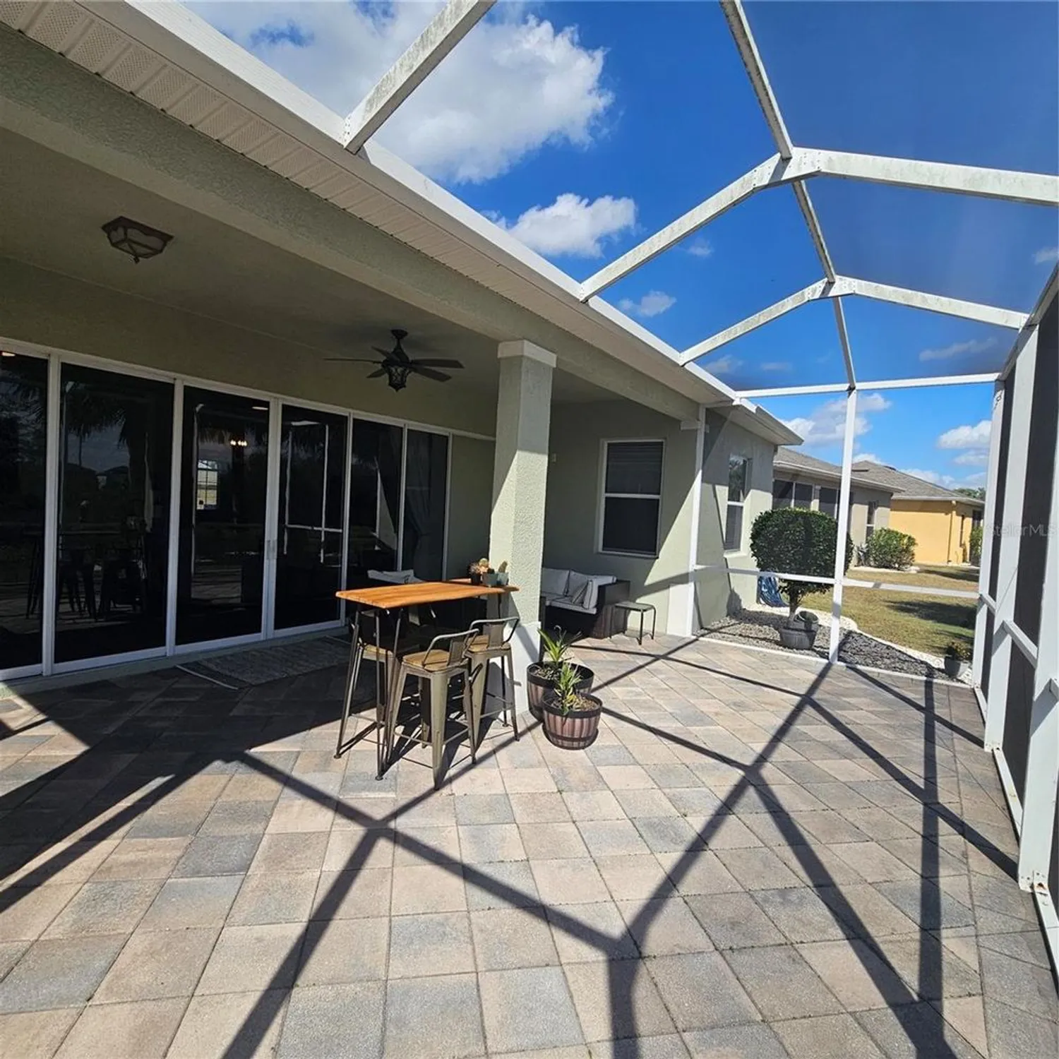 Property Slideshow image 34 of 44 | 920 regal manor way, Sun City Center, FL, 33573