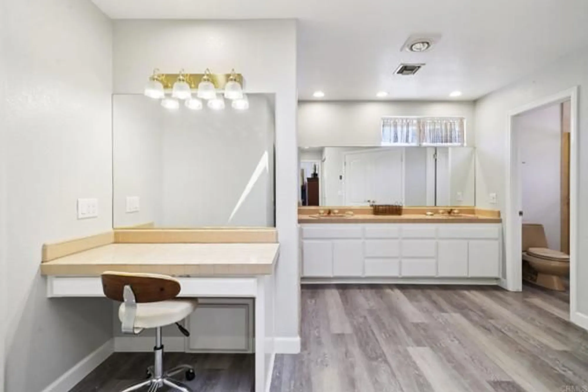 Property Slideshow image 21 of 42 | 9704 indian creek way, Escondido, CA, 92026