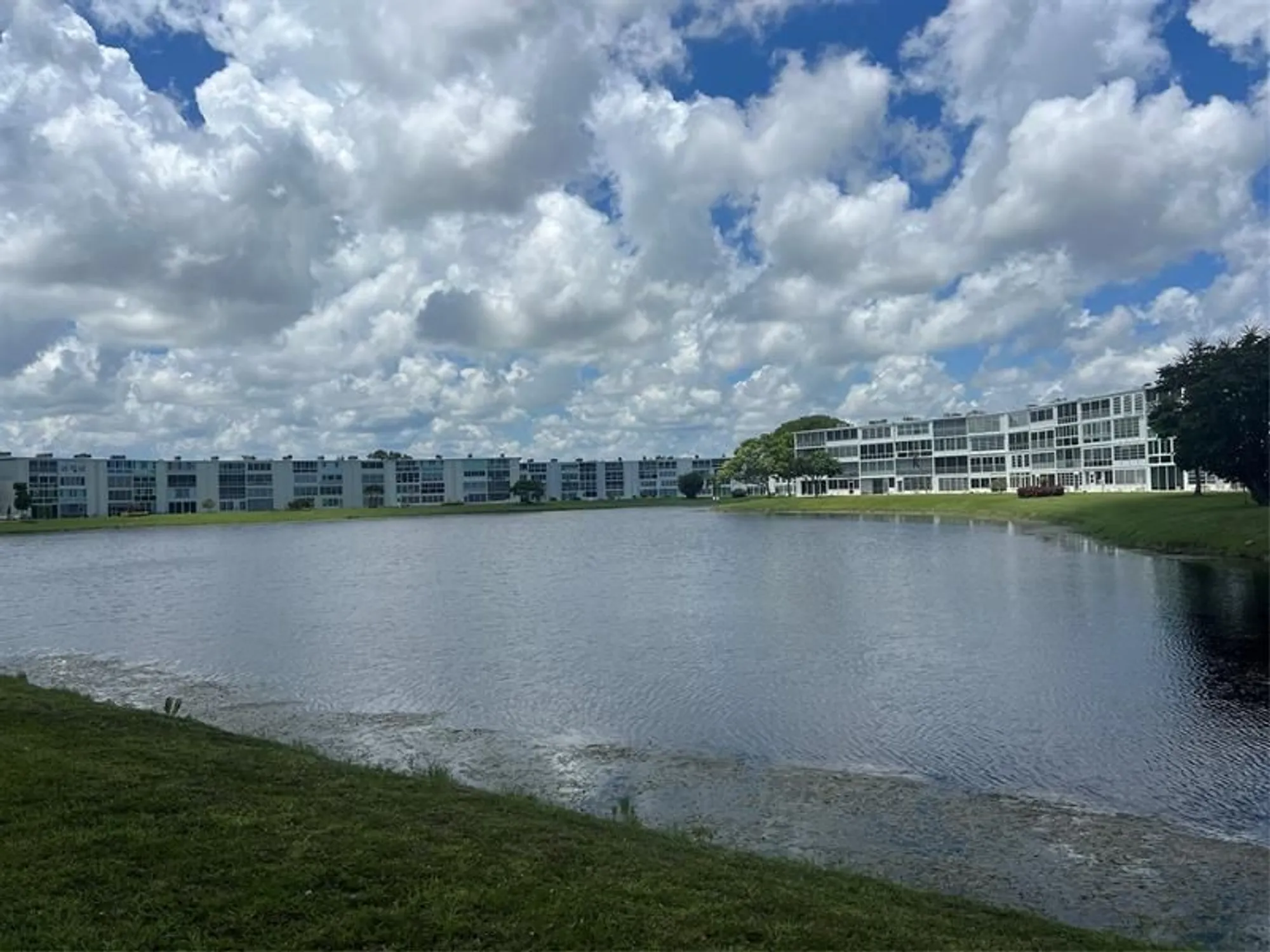 Property Slideshow image 16 of 16 | 4053 harwood e unit e, Deerfield Beach, FL, 33442