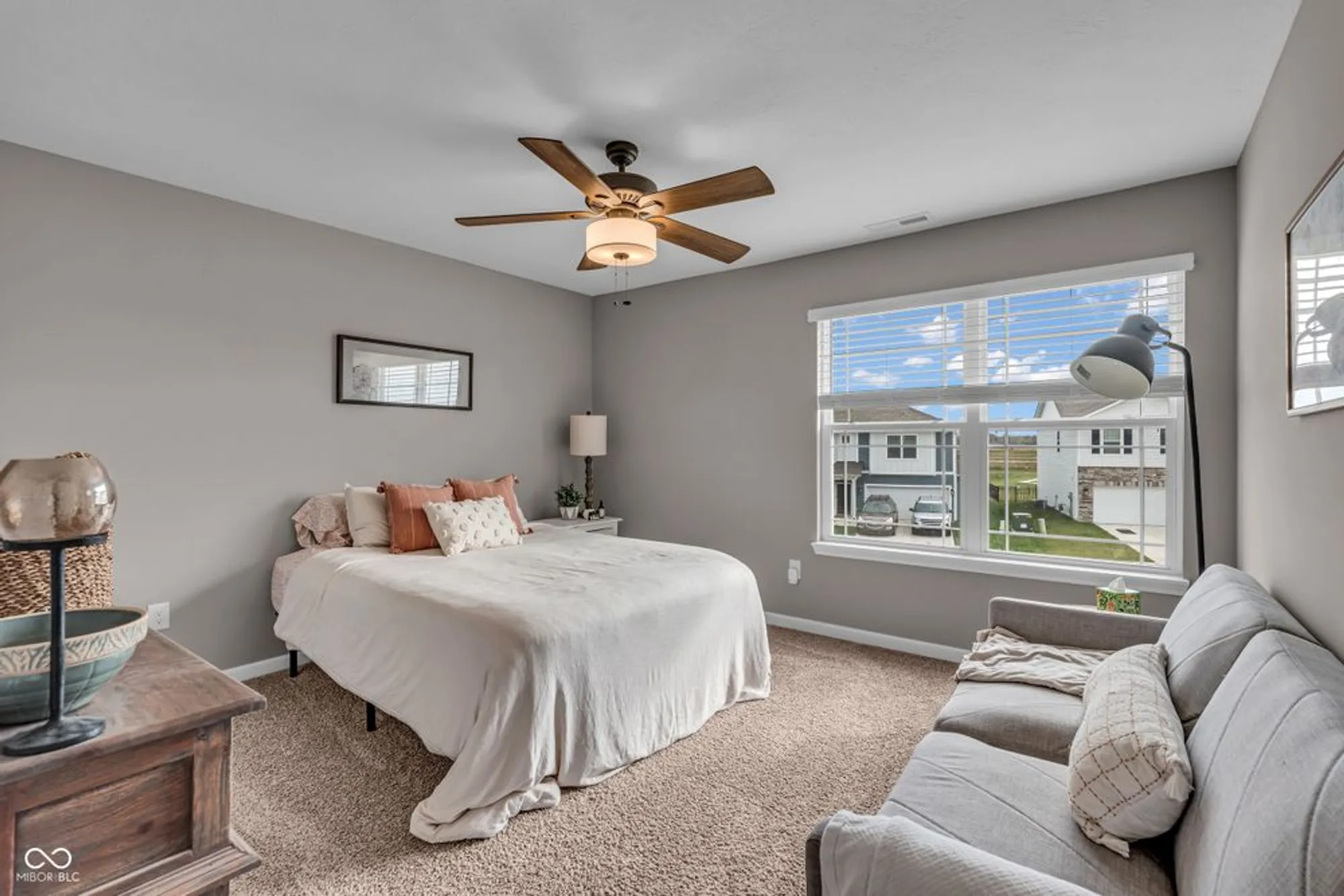 Property Slideshow image 30 of 57 | 9138 hemingway dr, Indianapolis, IN, 46239