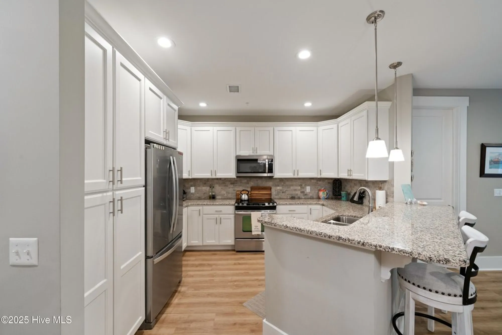 Property Slideshow image 11 of 46 | 2537 st james dr apt 705, Southport, NC, 28461
