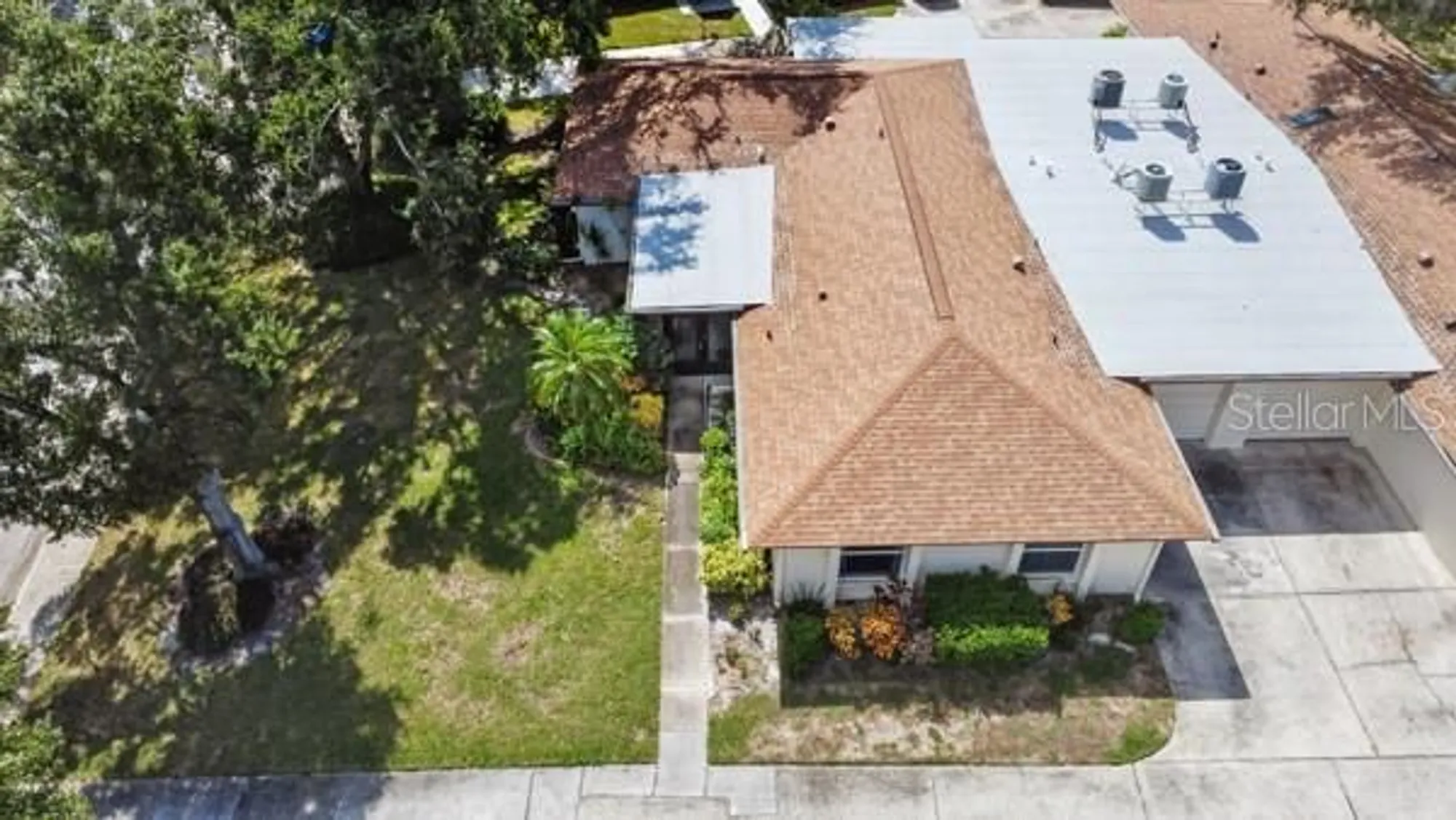 Property Slideshow image 26 of 33 | 2150 shelly dr a, Palm Harbor, FL, 34684
